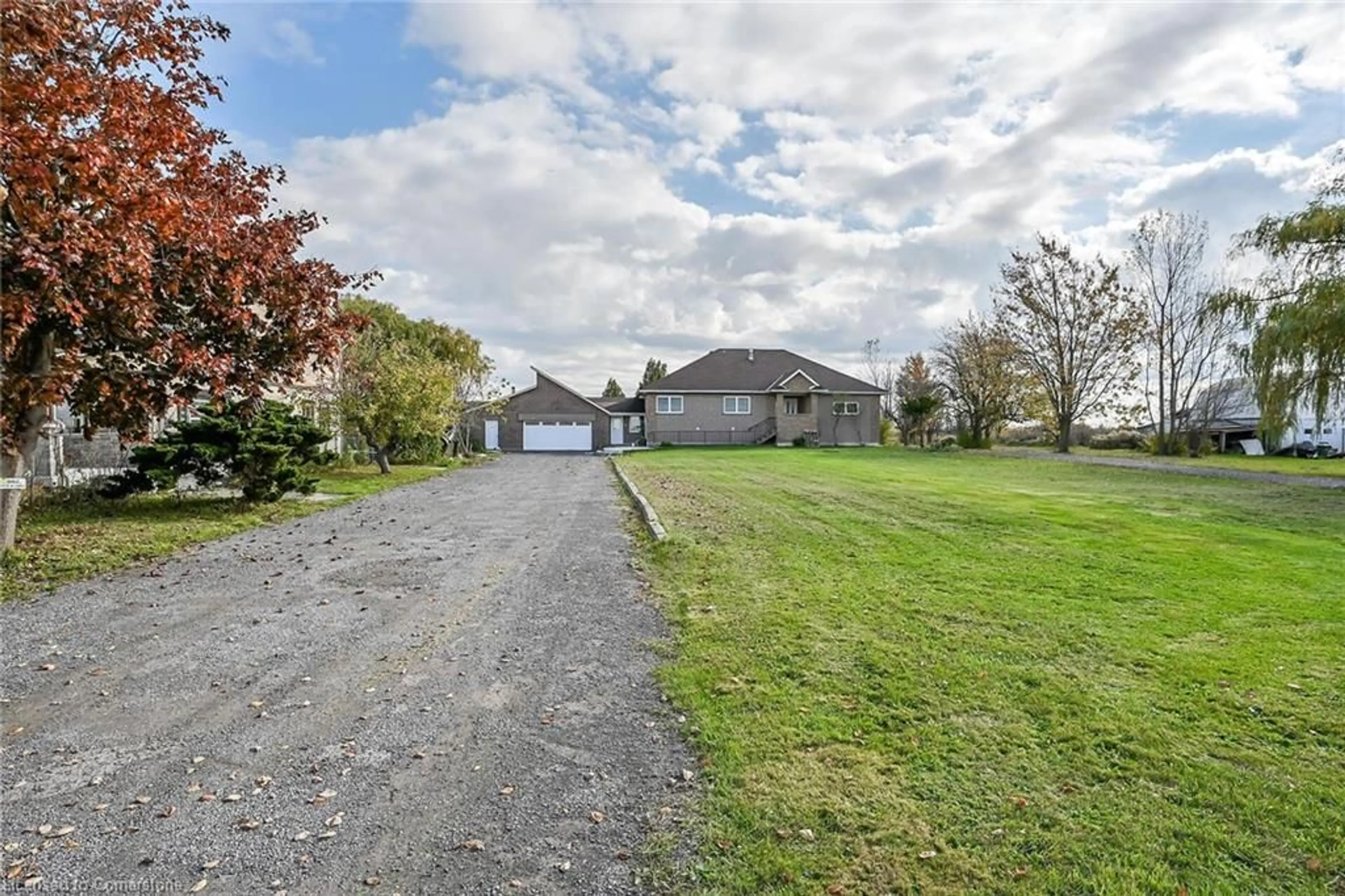 A pic from exterior of the house or condo, the street view for 120 Second Rd, Stoney Creek Ontario L8J 3J2