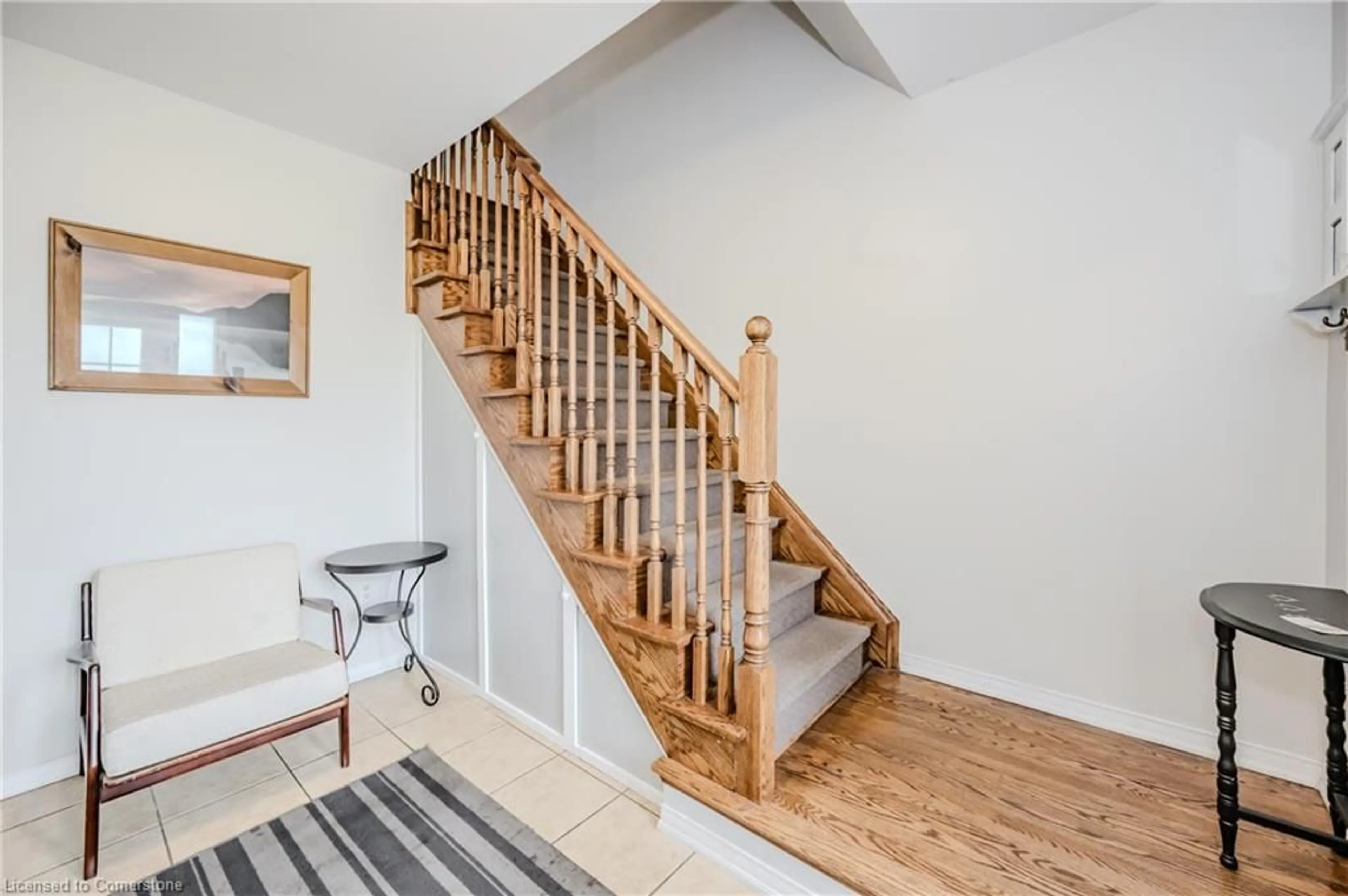 Stairs for 47 Glenashton Dr, Oakville Ontario L5N 0E5