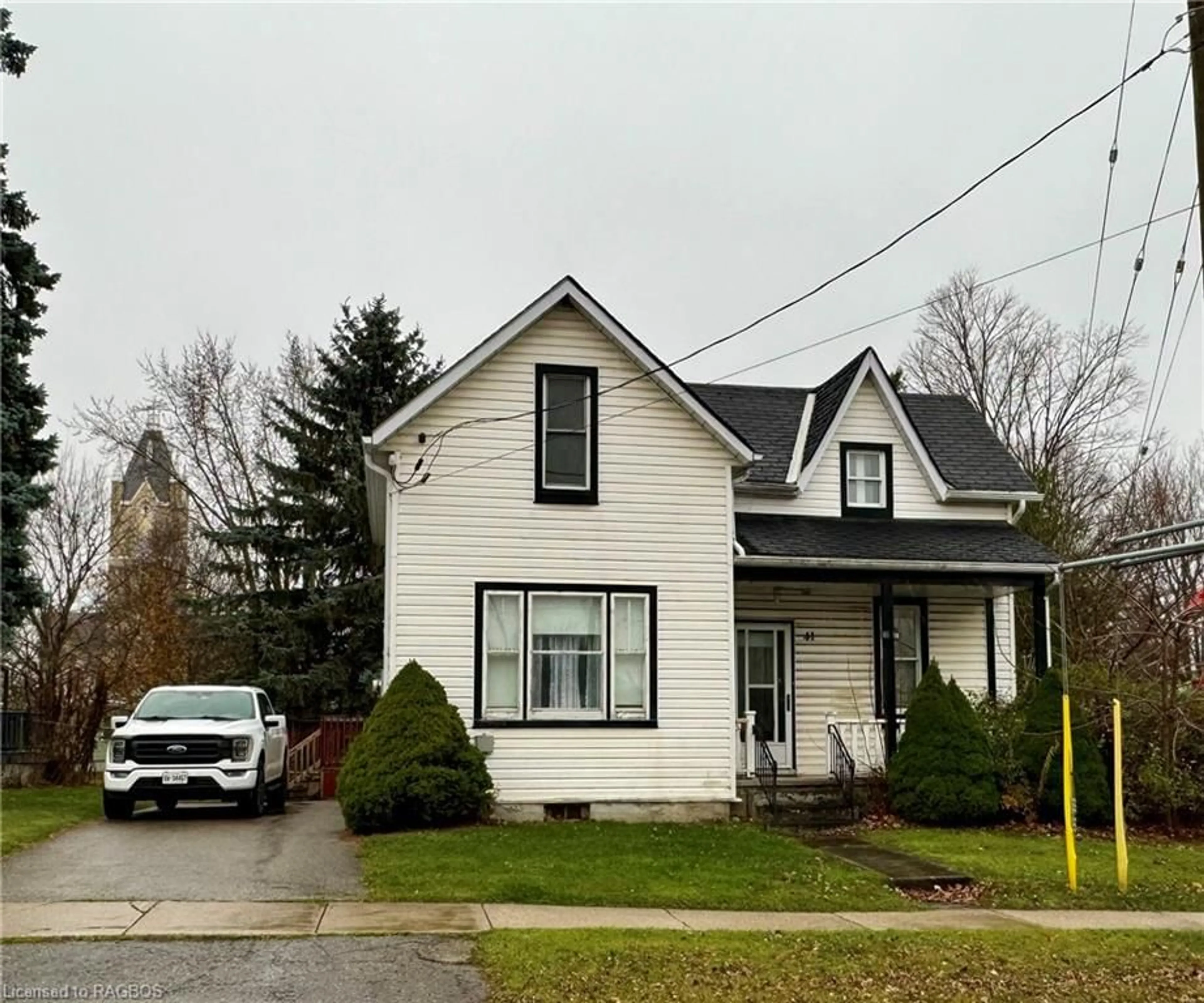 Frontside or backside of a home, cottage for 41 Elora St S, Mildmay Ontario N0G 2K0