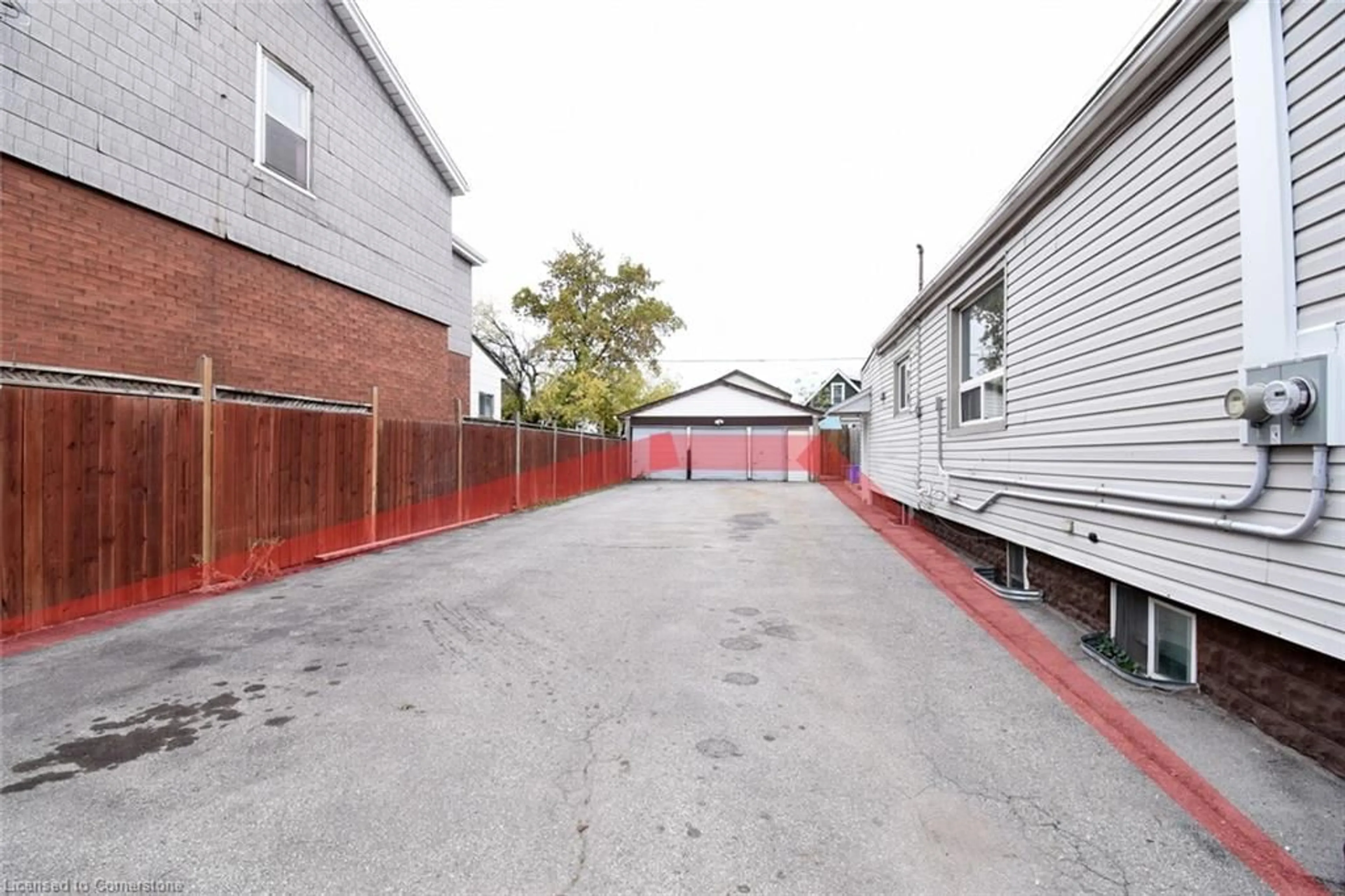 Patio, the street view for 164 Newlands Ave, Hamilton Ontario L8H 2T9