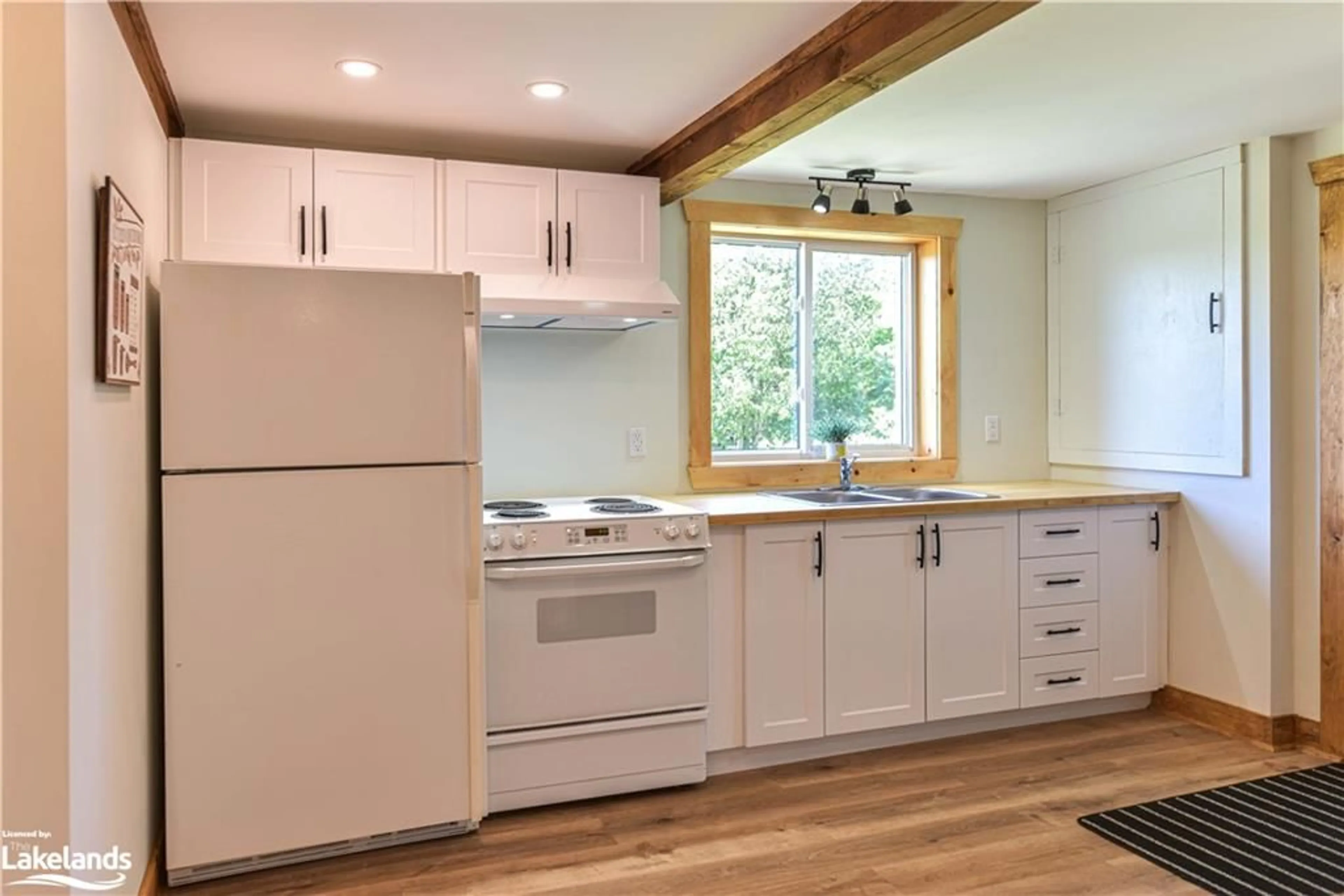 Open concept kitchen for 1146 Baseline Rd, Kawartha Lakes Ontario K0M 1K0