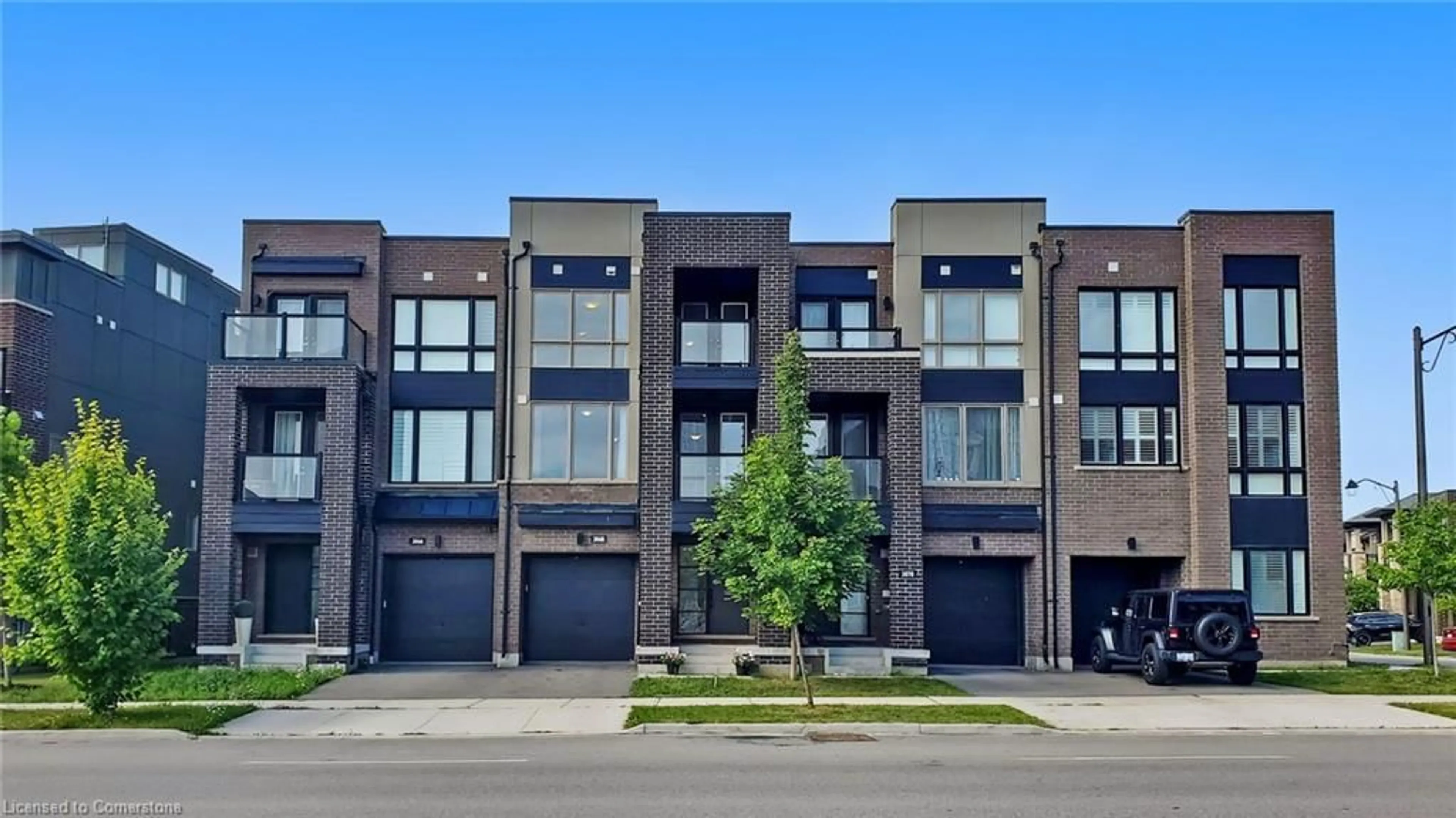 A pic from exterior of the house or condo, the front or back of building for 3068 Postridge Dr, Oakville Ontario L6H 7E3