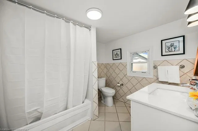 Additional property image - 536 John St