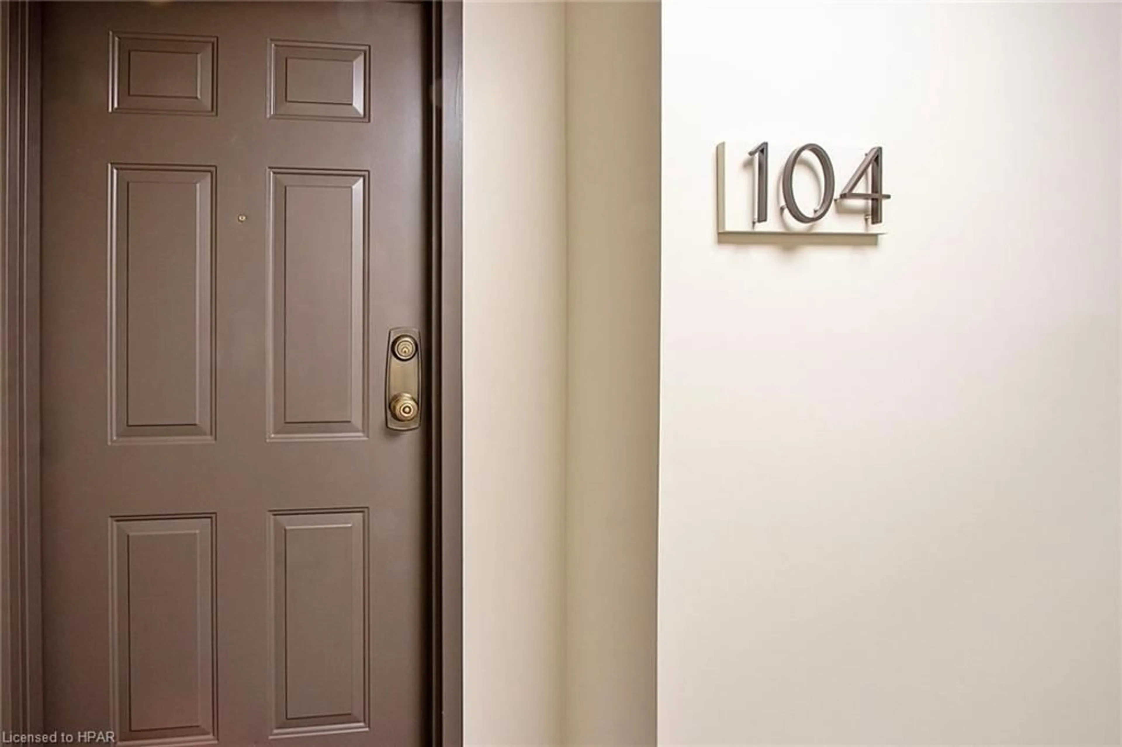 Indoor entryway, wood floors for 22 St. Andrew St #104, St. Marys Ontario N4X 1C5