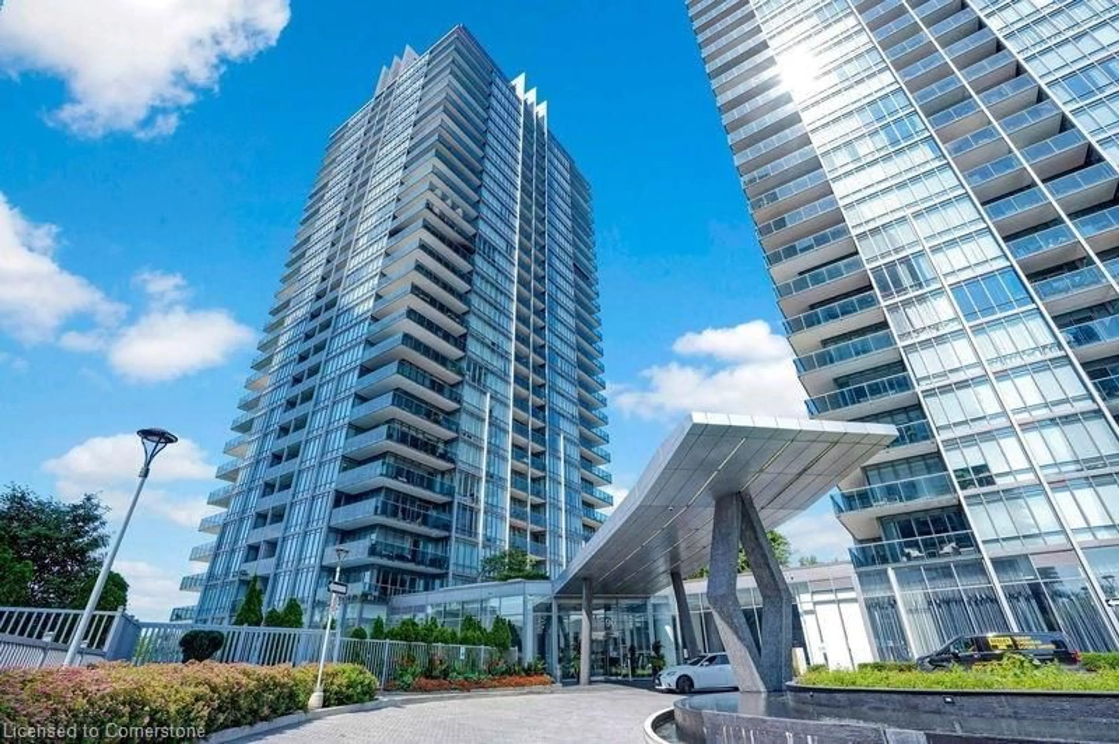 A pic from exterior of the house or condo, the front or back of building for 90 Park Lawn Rd #2206, Etobicoke Ontario M8Y 0B6