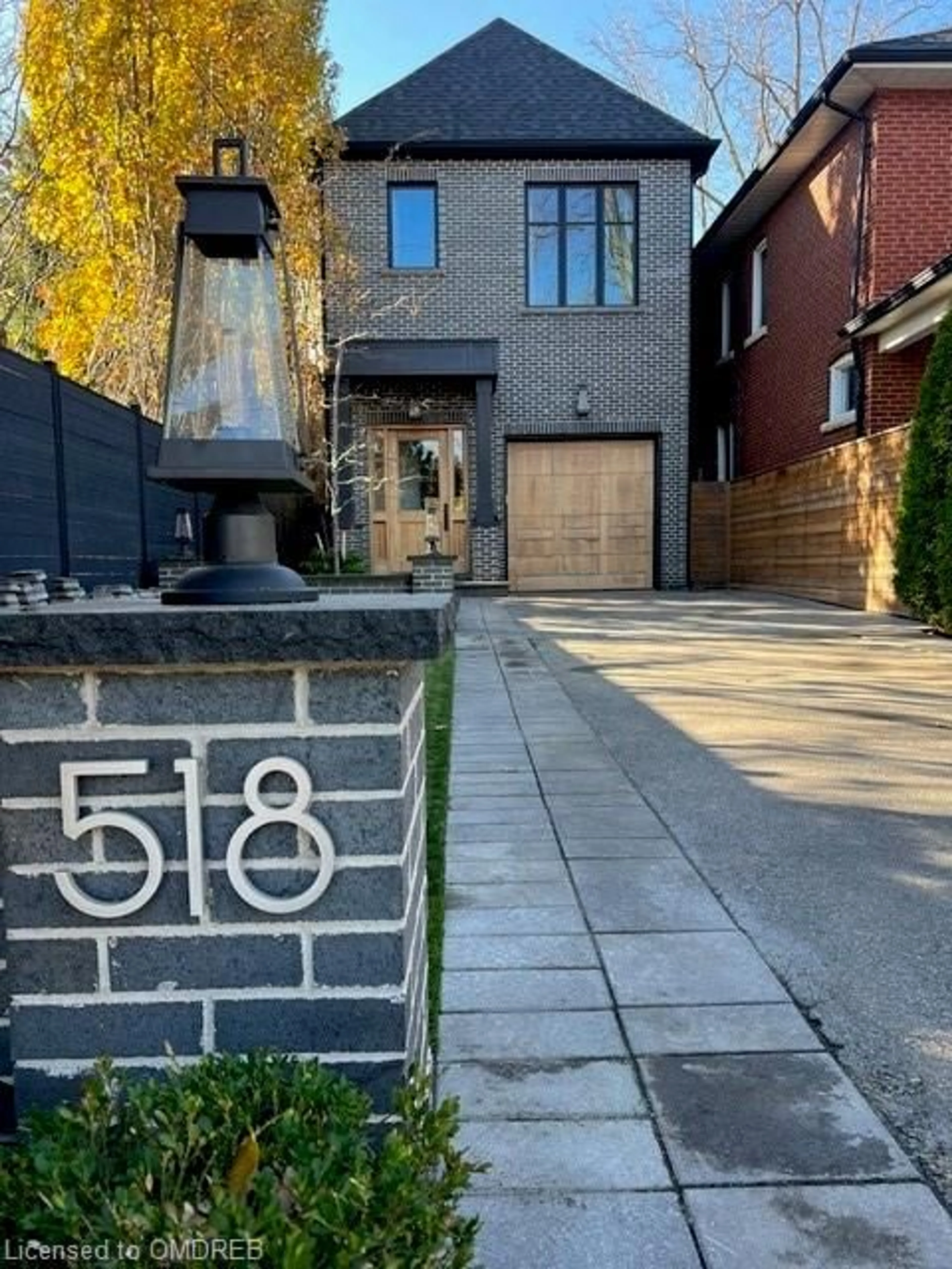 Home with brick exterior material for 518 Prince Edward Dr, Toronto Ontario M8X 2M5