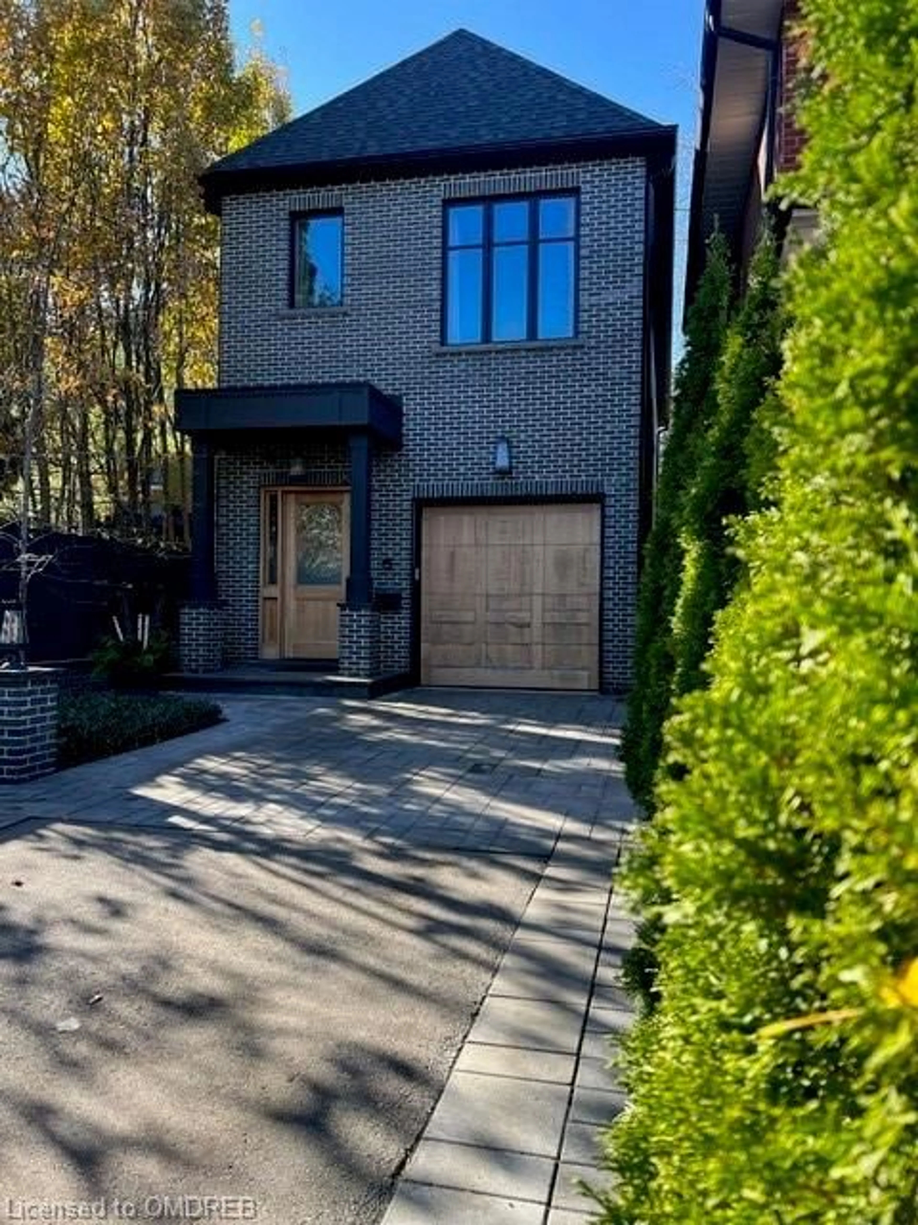 Home with brick exterior material for 518 Prince Edward Dr, Toronto Ontario M8X 2M5