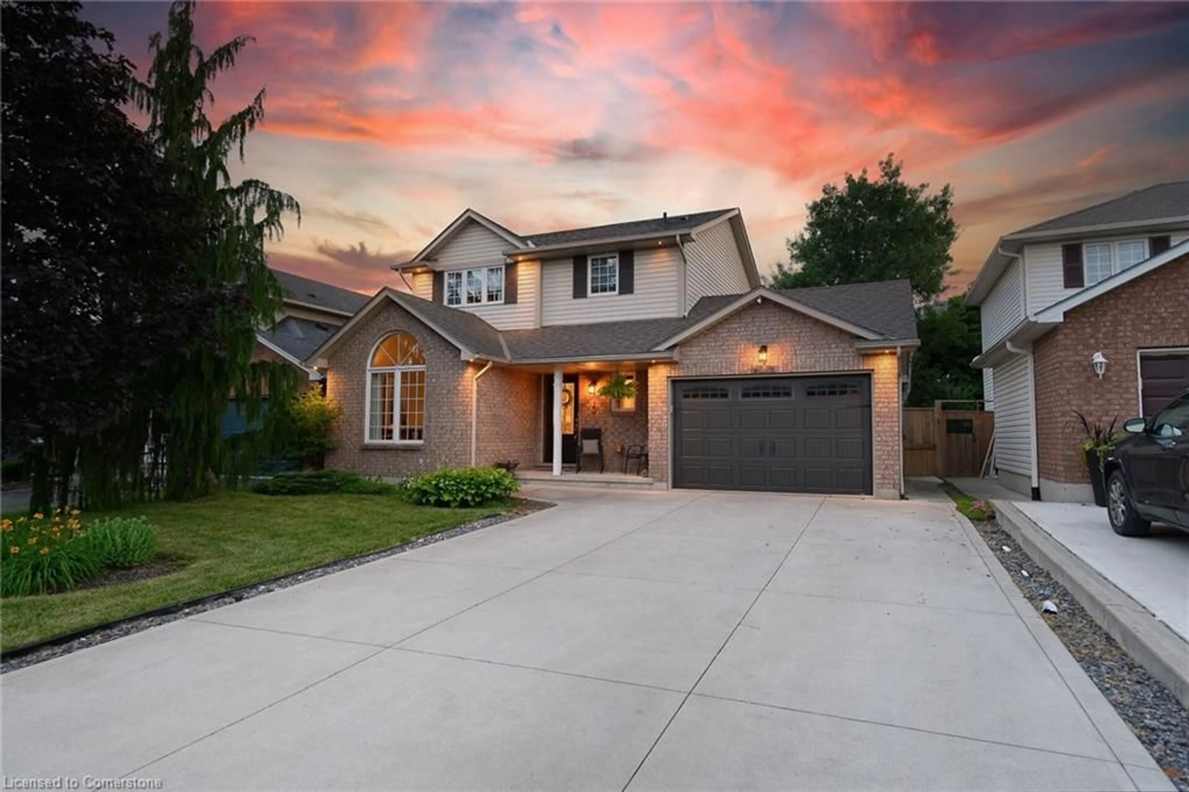 Frontside or backside of a home, the street view for 25 Lindsay Dr, Haldimand County Ontario N3W 2M3