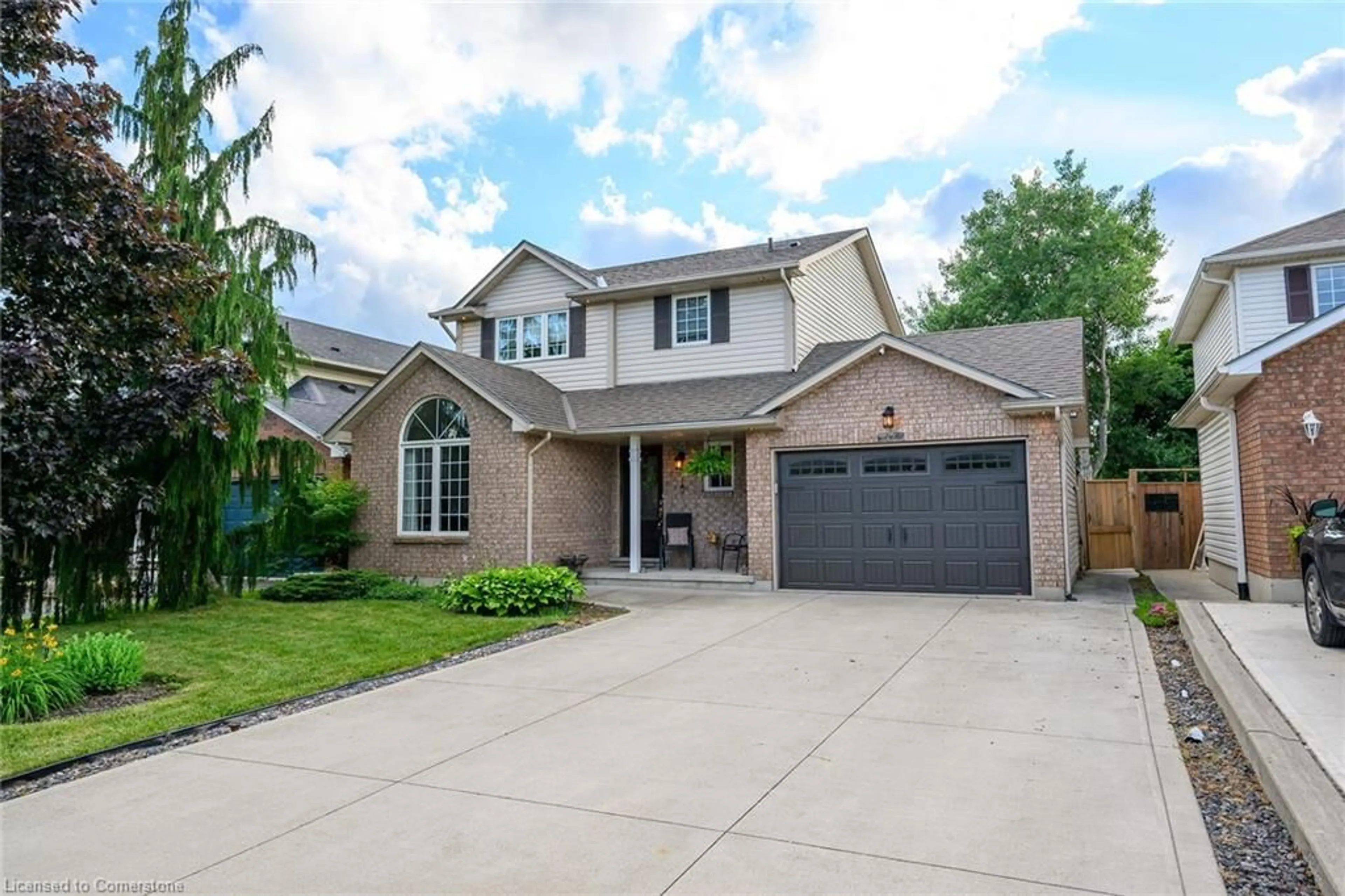 Frontside or backside of a home, the street view for 25 Lindsay Dr, Haldimand County Ontario N3W 2M3