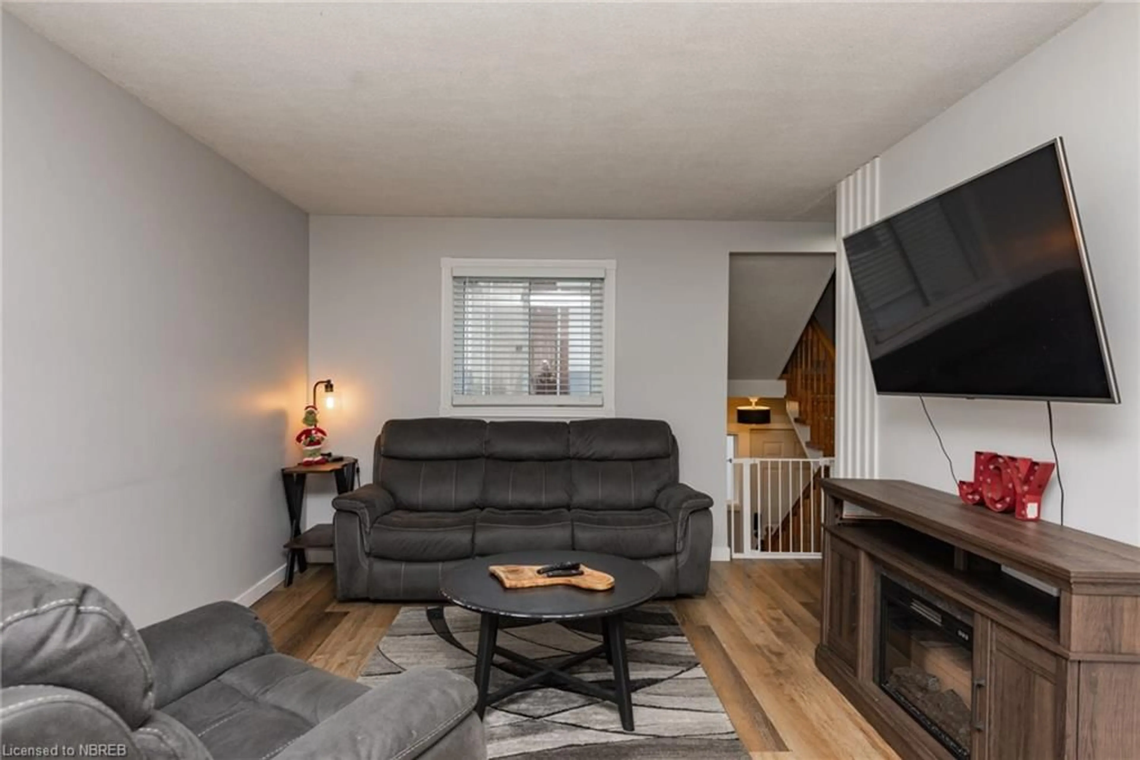 Living room, wood floors for 850 Lakeshore Dr #19, North Bay Ontario P1A 2G8