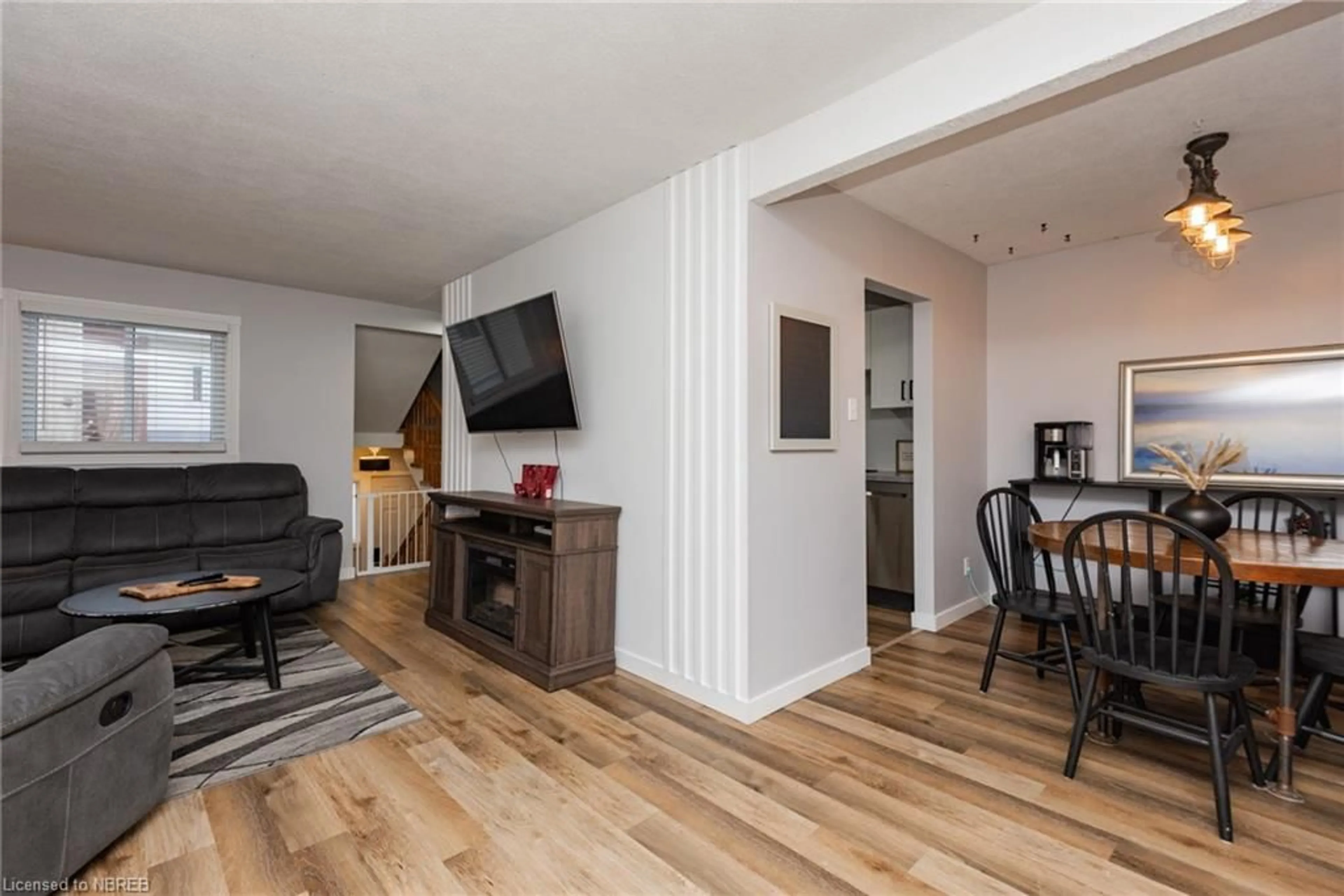 Living room, wood floors for 850 Lakeshore Dr #19, North Bay Ontario P1A 2G8