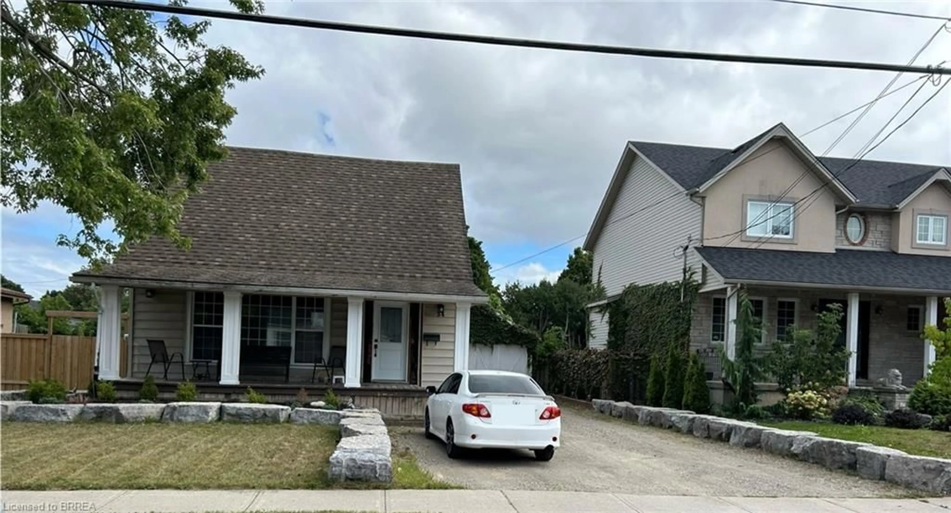 A pic from exterior of the house or condo, the street view for 34 Dunsdon St, Brantford Ontario N3R 3J3