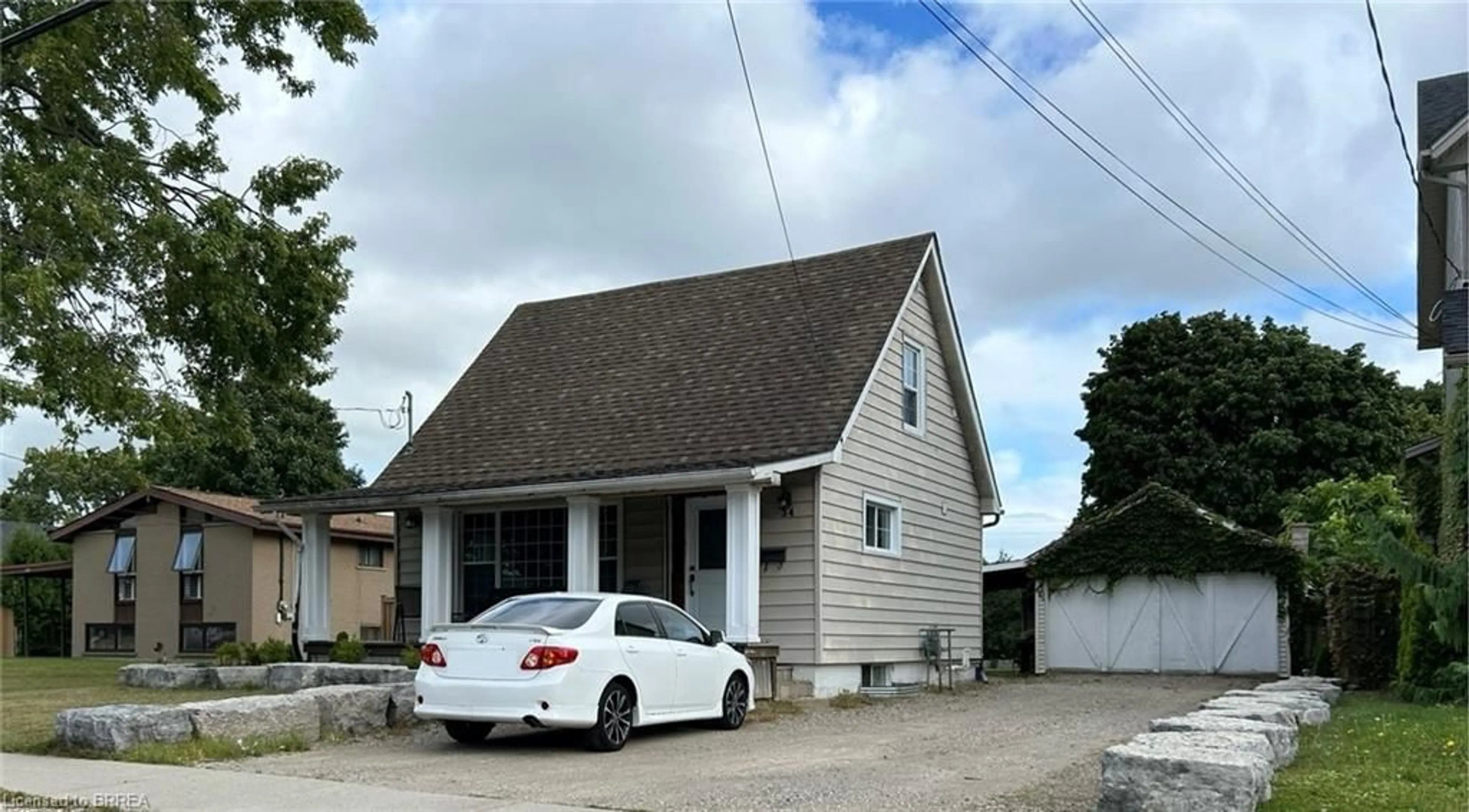 A pic from exterior of the house or condo, cottage for 34 Dunsdon St, Brantford Ontario N3R 3J3