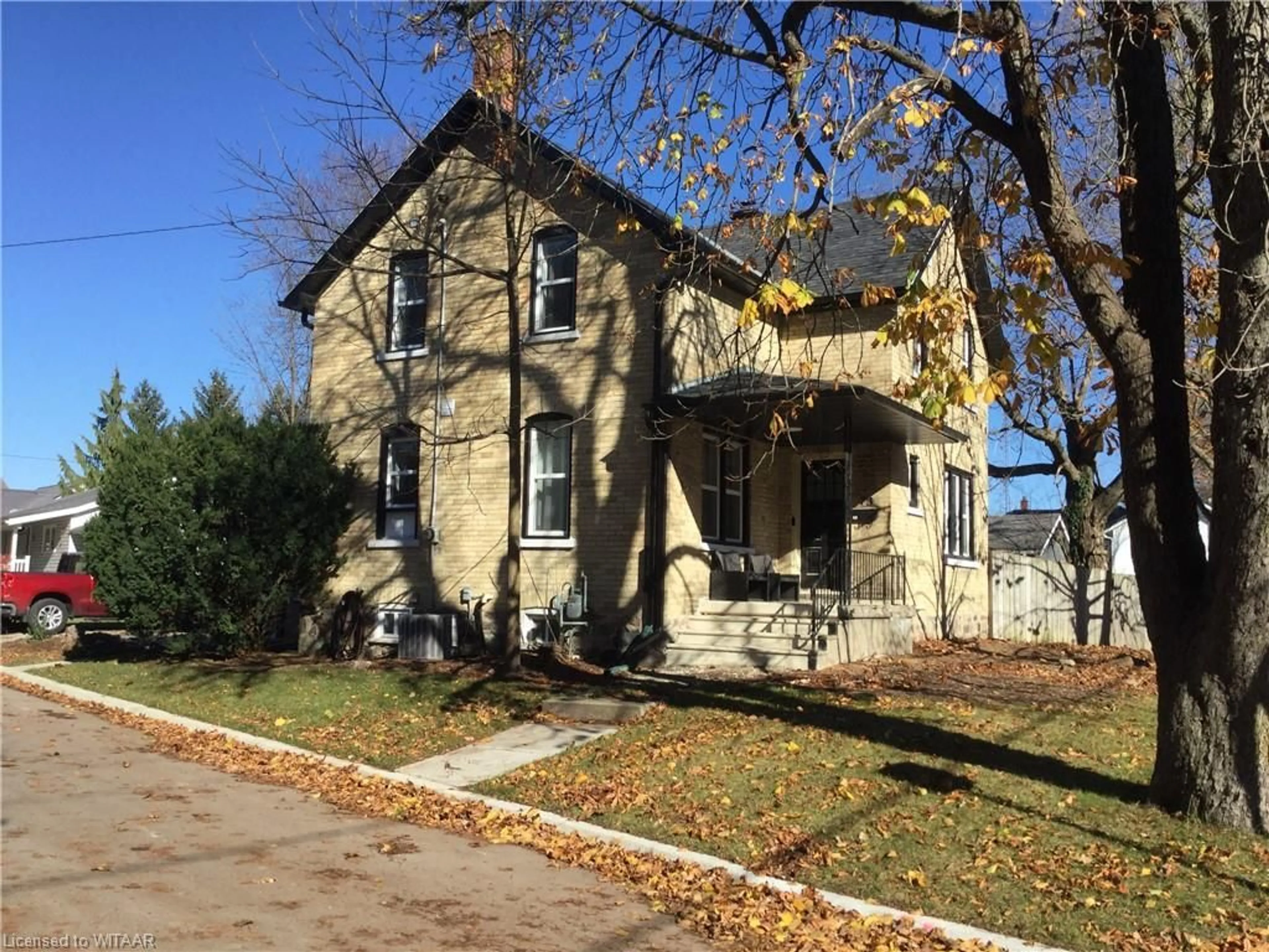 A pic from exterior of the house or condo, the front or back of building for 73 Hope St, Tavistock Ontario N0B 2R0