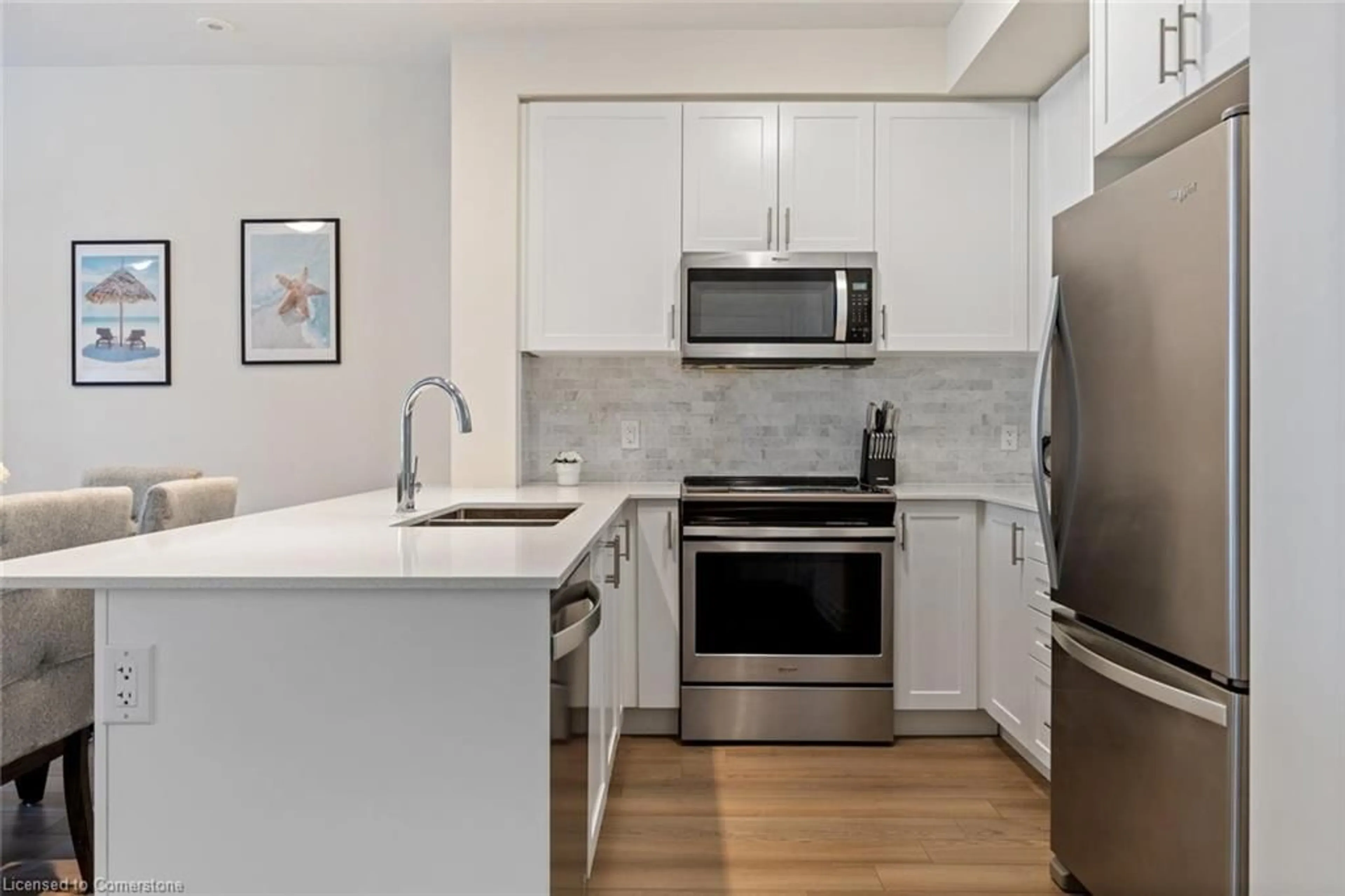 Standard kitchen, wood floors for 657 Cricklewood Drive #507, Mississauga Ontario L5G 0B8