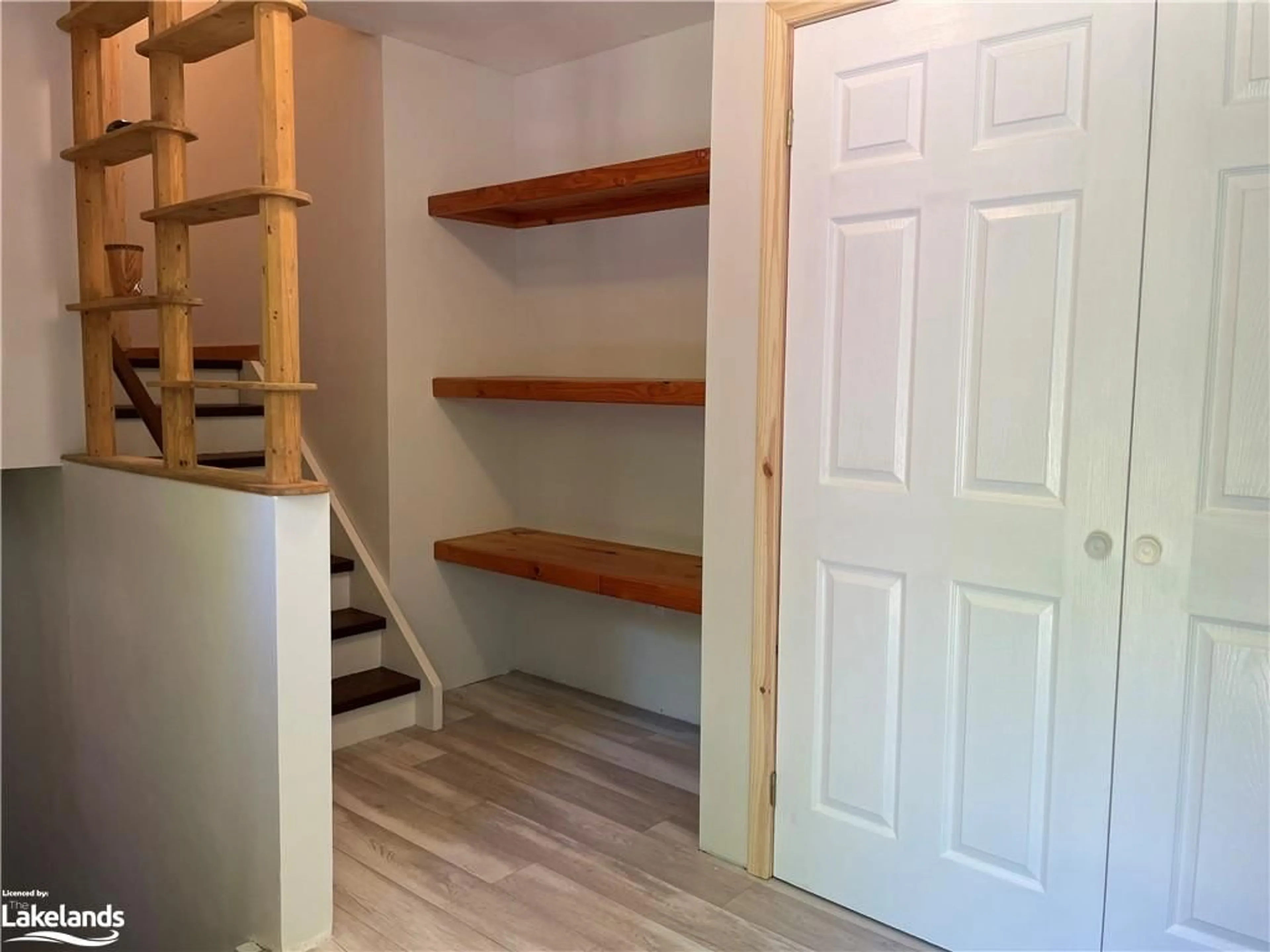 Storage room or clothes room or walk-in closet for 1010 Fern Glen Rd, Emsdale Ontario P0A 1J0