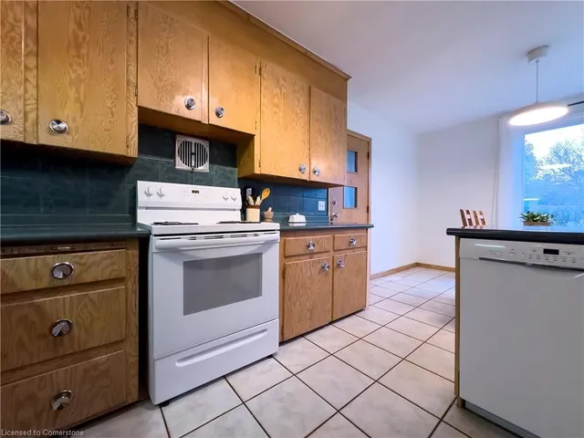 Additional property image - 119 Oneida Blvd