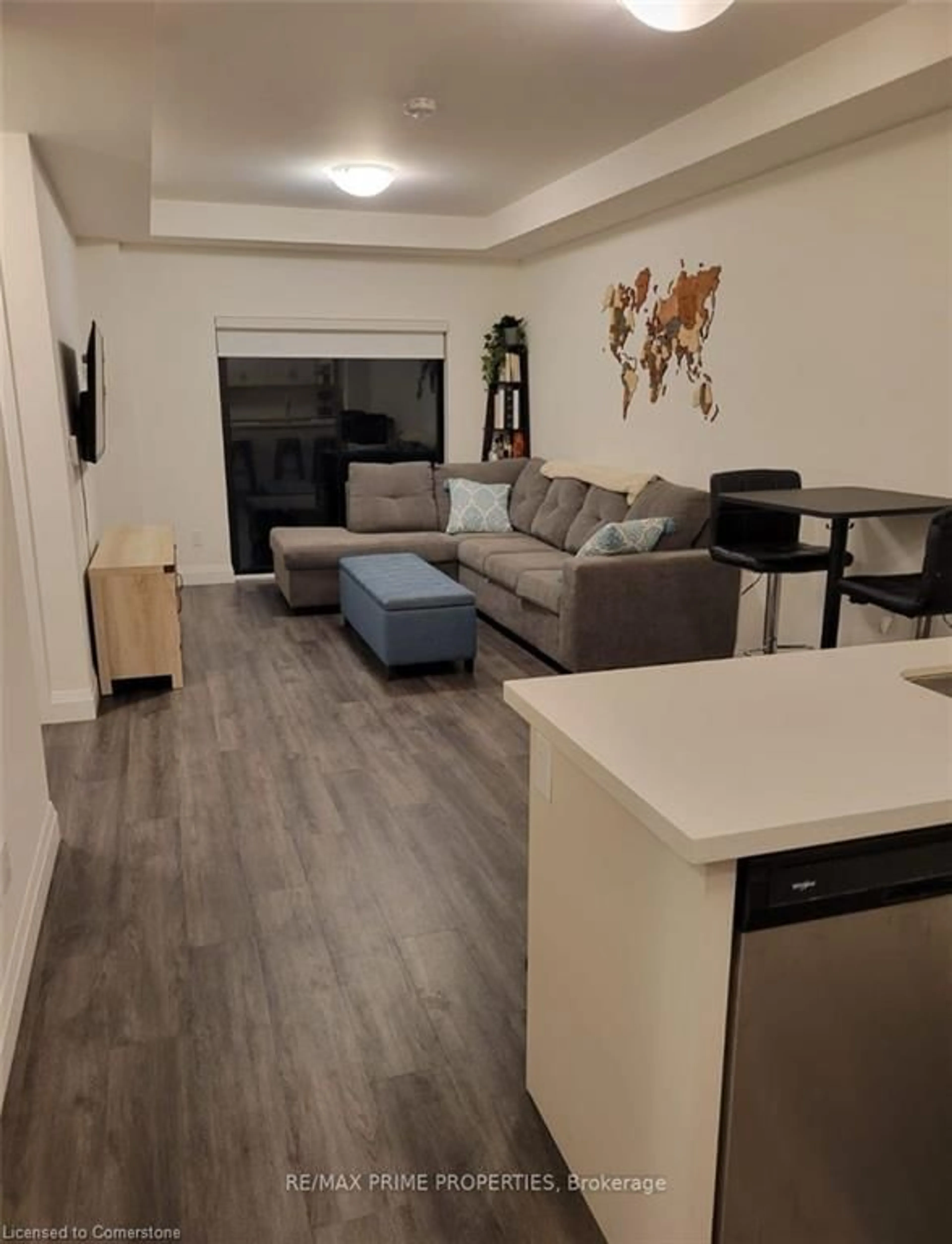 Living room, wood floors for 30 Hamilton St #406, Hamilton Ontario L0R 2H4