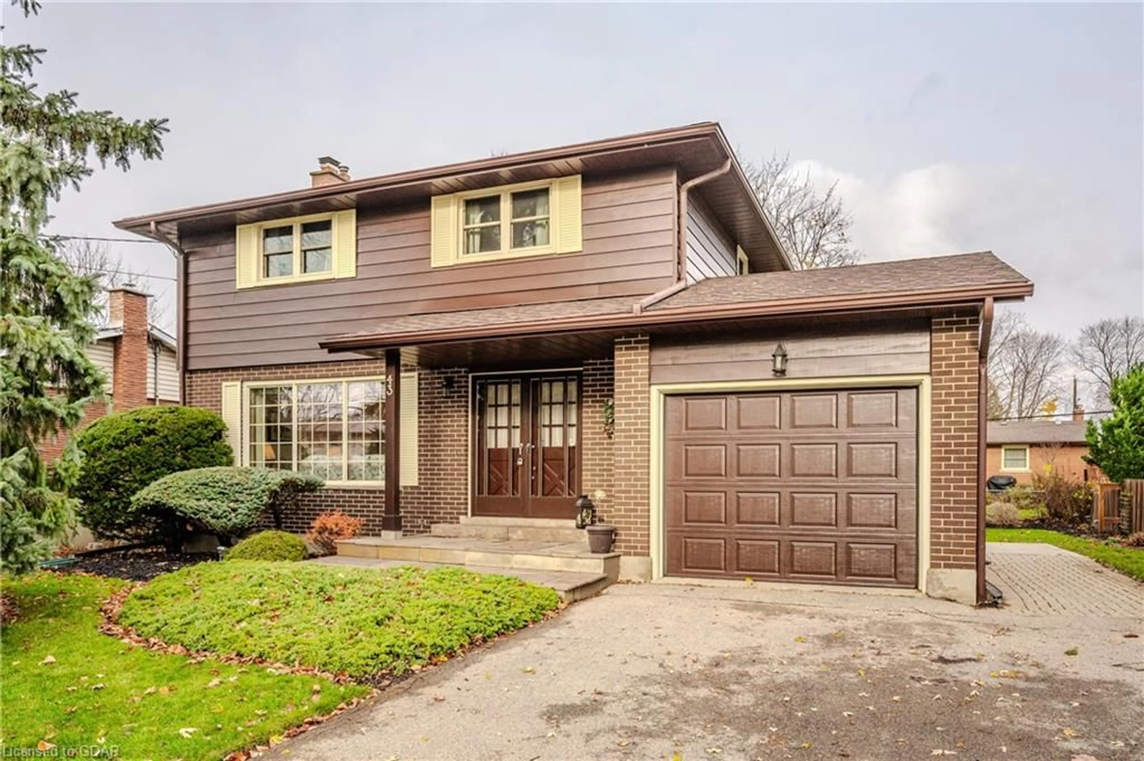 Frontside or backside of a home, cottage for 43 Brentwood Dr, Guelph Ontario N1H 5M6