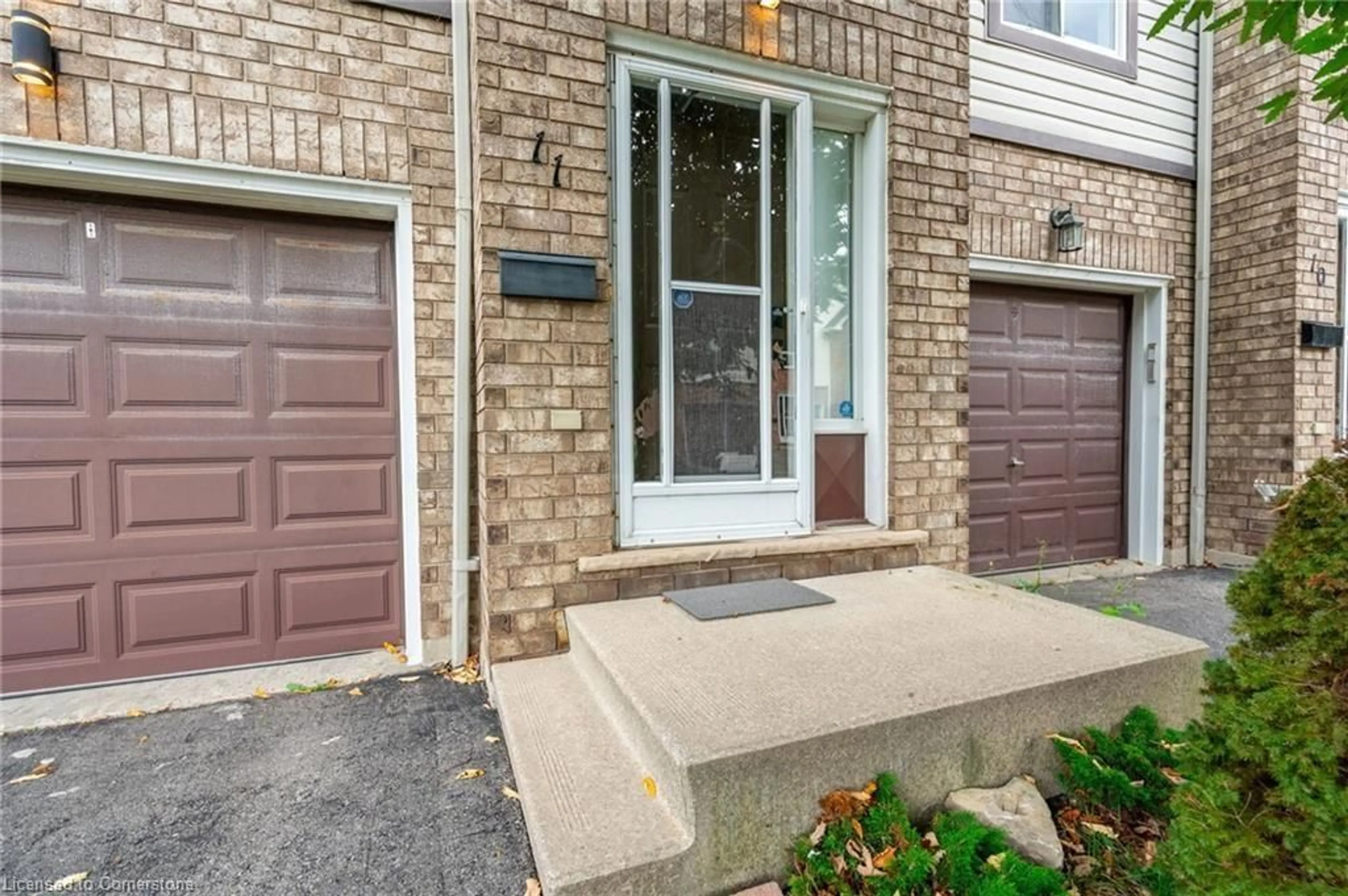 A pic from exterior of the house or condo, cottage for 384 Limeridge Rd #11, Hamilton Ontario L9A 2S7