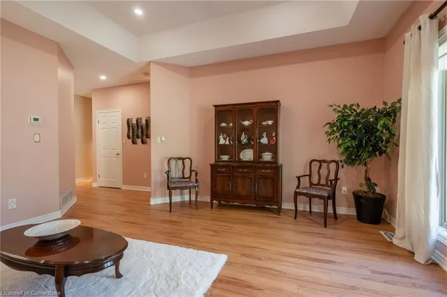 Additional property image - 44 Greentrail Dr