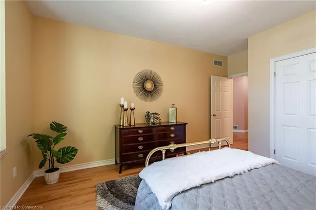 Additional property image - 44 Greentrail Dr