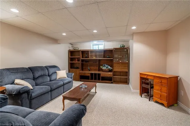 Additional property image - 44 Greentrail Dr