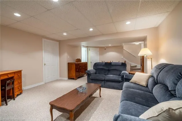 Additional property image - 44 Greentrail Dr