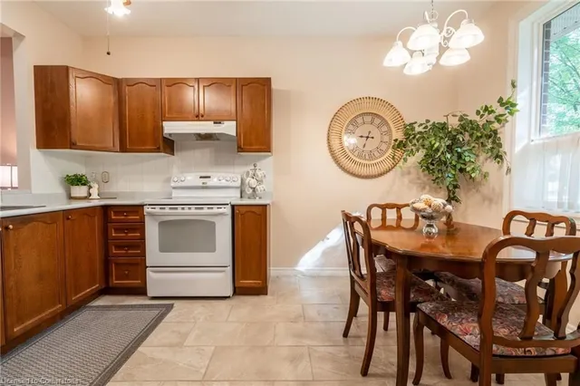 Additional property image - 44 Greentrail Dr