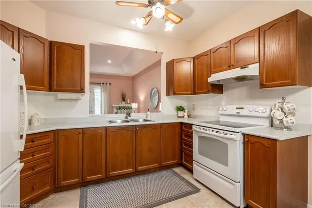 Additional property image - 44 Greentrail Dr