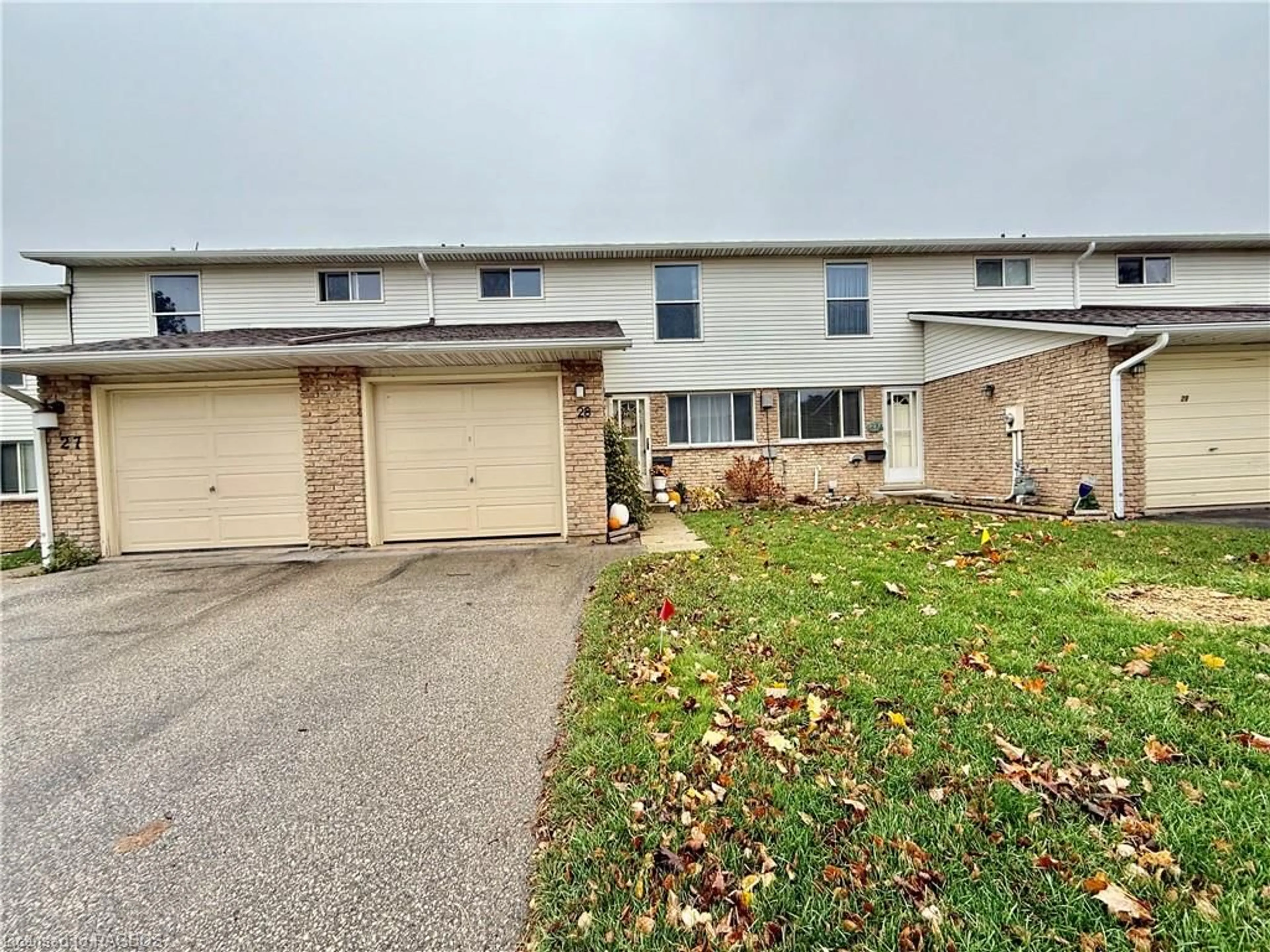 A pic from exterior of the house or condo, the street view for 28 Lamson Cres #28, Owen Sound Ontario N4K 6C1