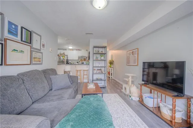 Additional property image - 45 Cedarhill Cres Unit 10C