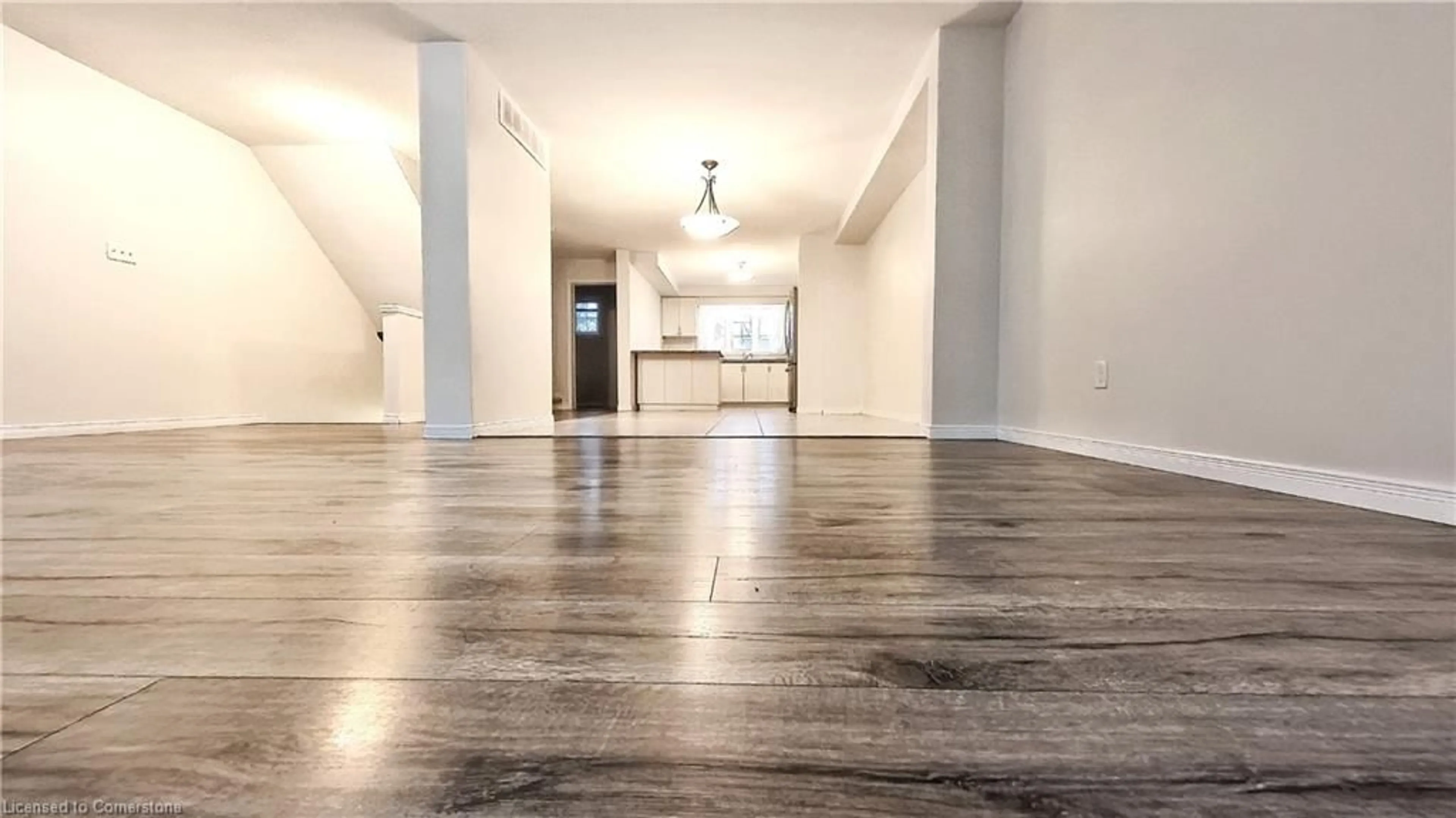 Indoor foyer, wood floors for 184 Maitland St, Kitchener Ontario N2R 0C3