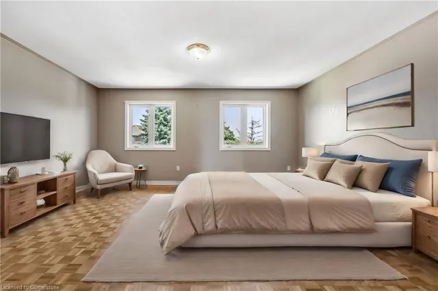 Additional property image - 7173 Village Walk