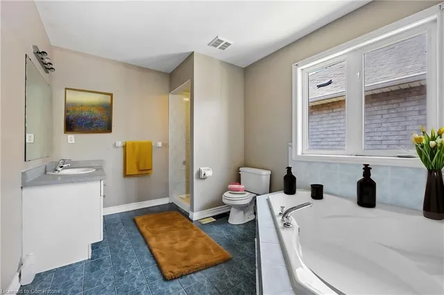 Additional property image - 7173 Village Walk