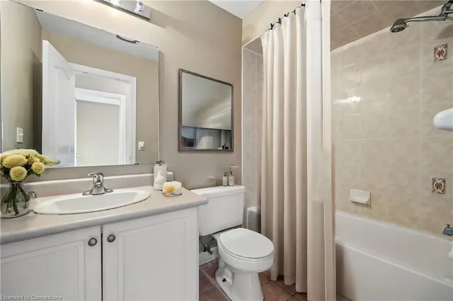 Additional property image - 7173 Village Walk