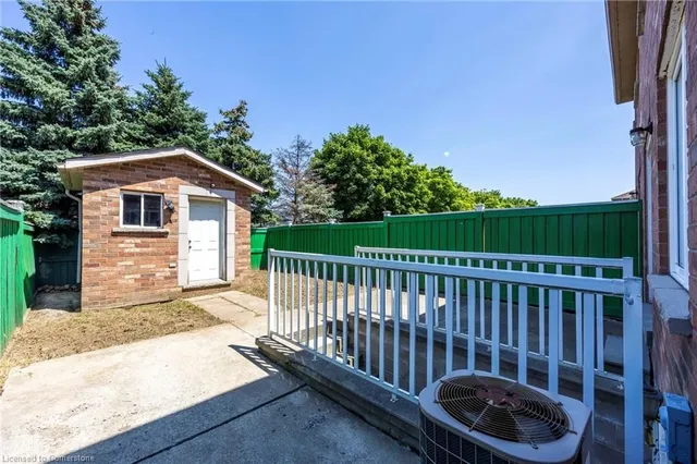 Additional property image - 7173 Village Walk