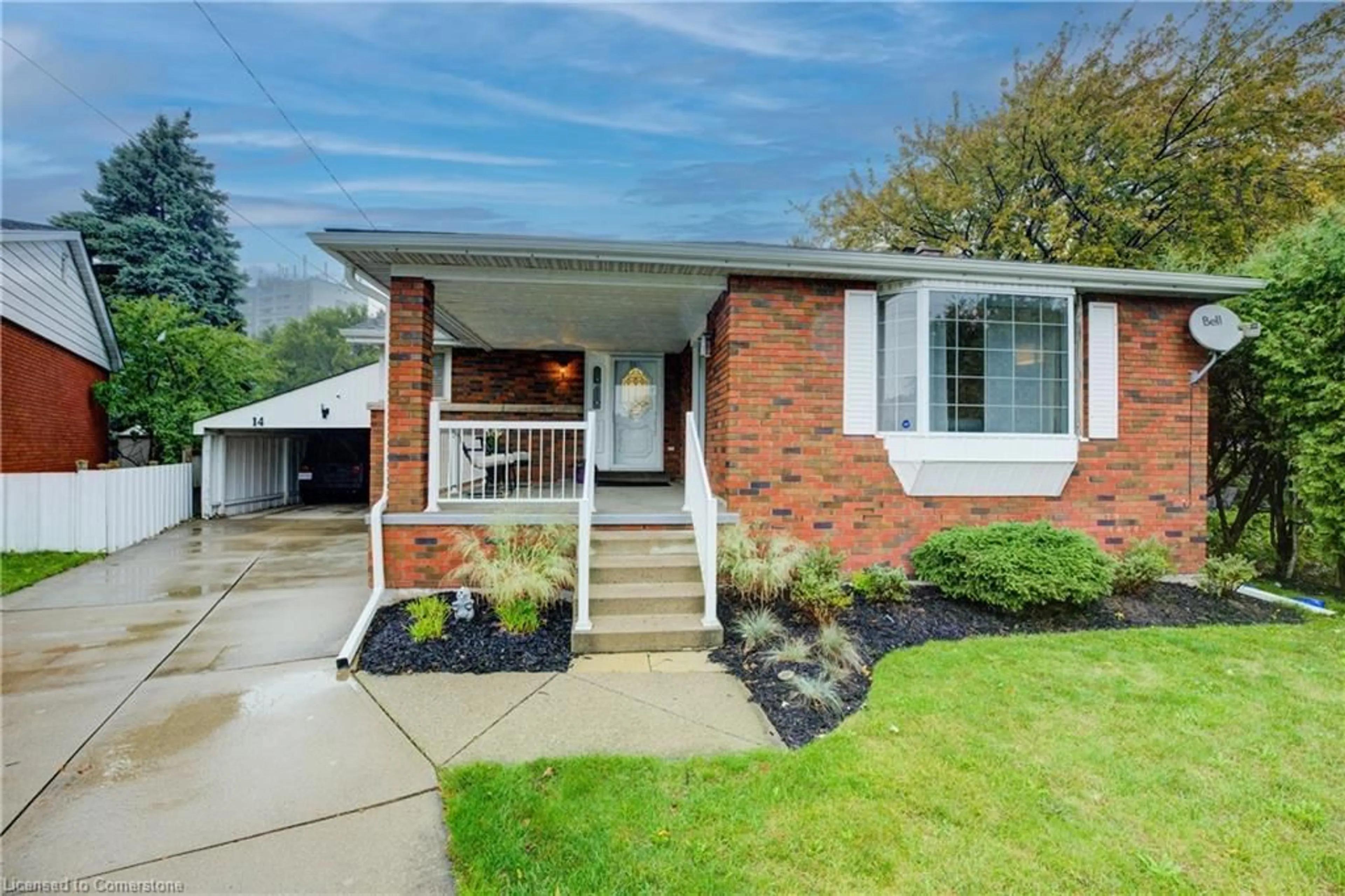 Home with brick exterior material for 14 Terrace Dr, Hamilton Ontario L9A 2Y6