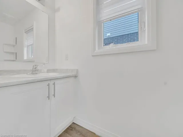 Additional property image - 8 Pony Way
