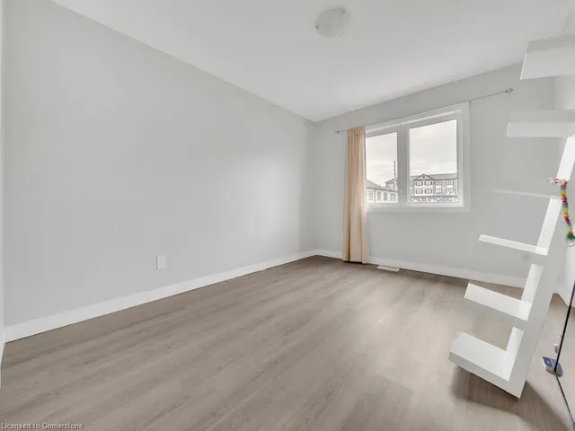 Additional property image - 8 Pony Way