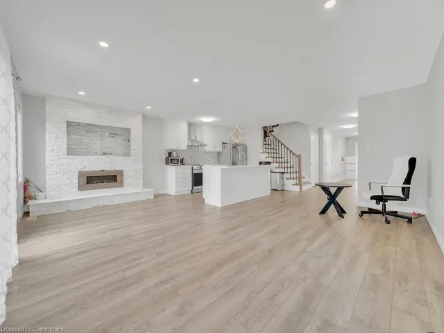 Additional property image - 8 Pony Way