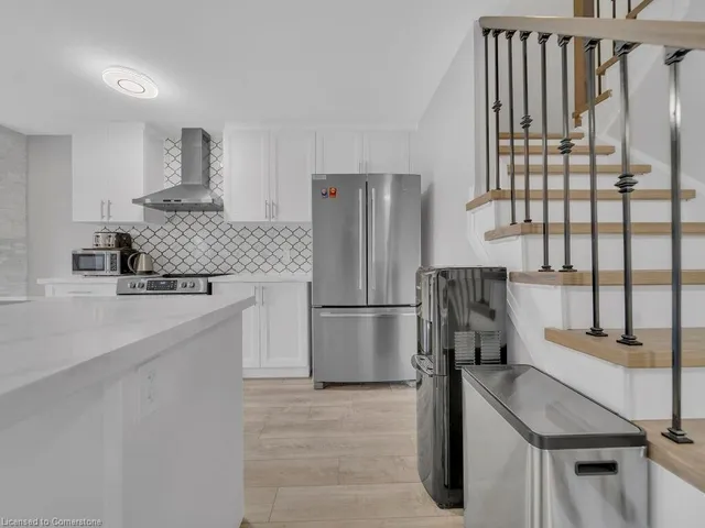 Additional property image - 8 Pony Way