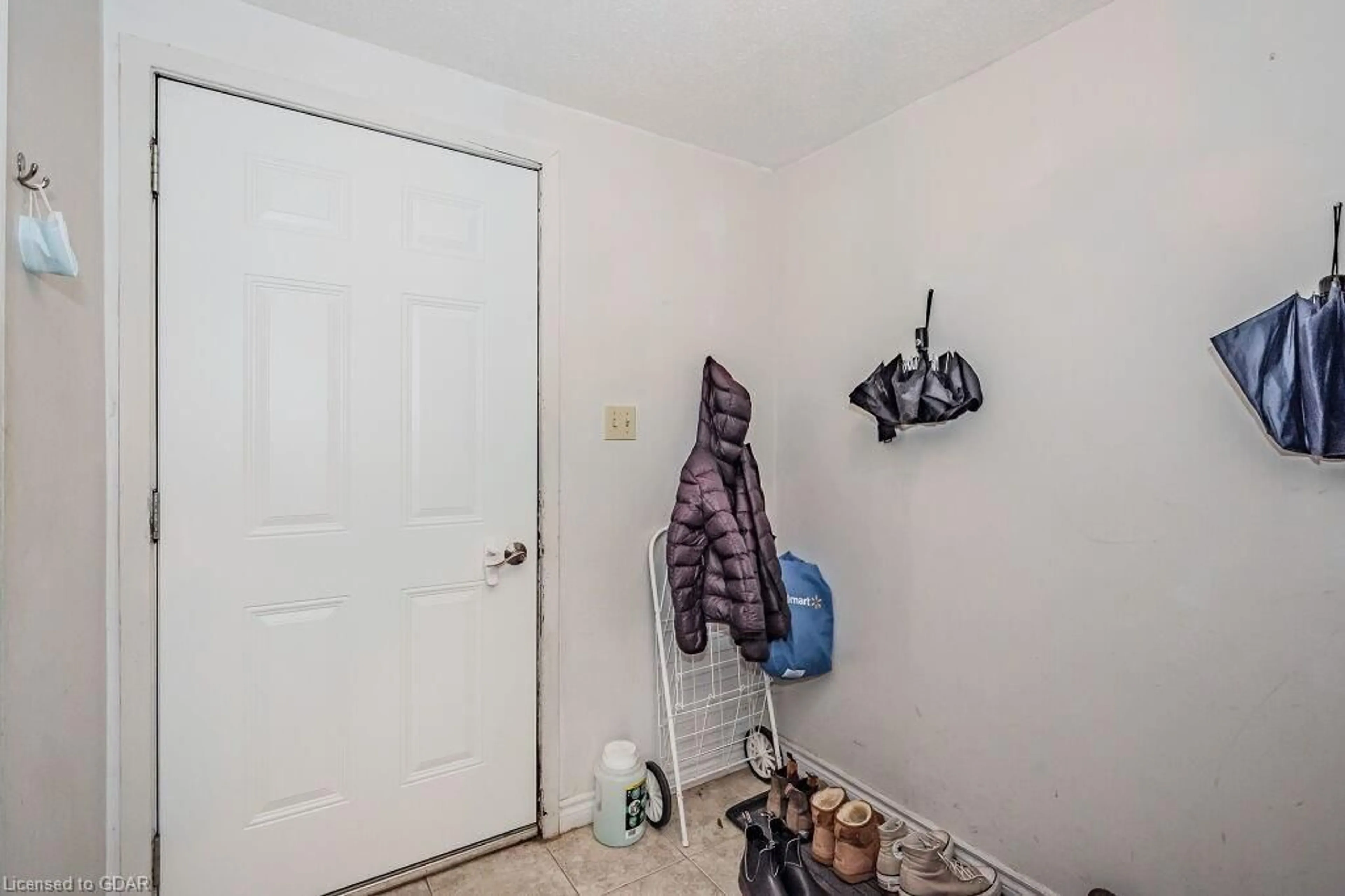 Storage room or clothes room or walk-in closet for 748 Scottsdale Dr Dr, Guelph Ontario N1G 3L3