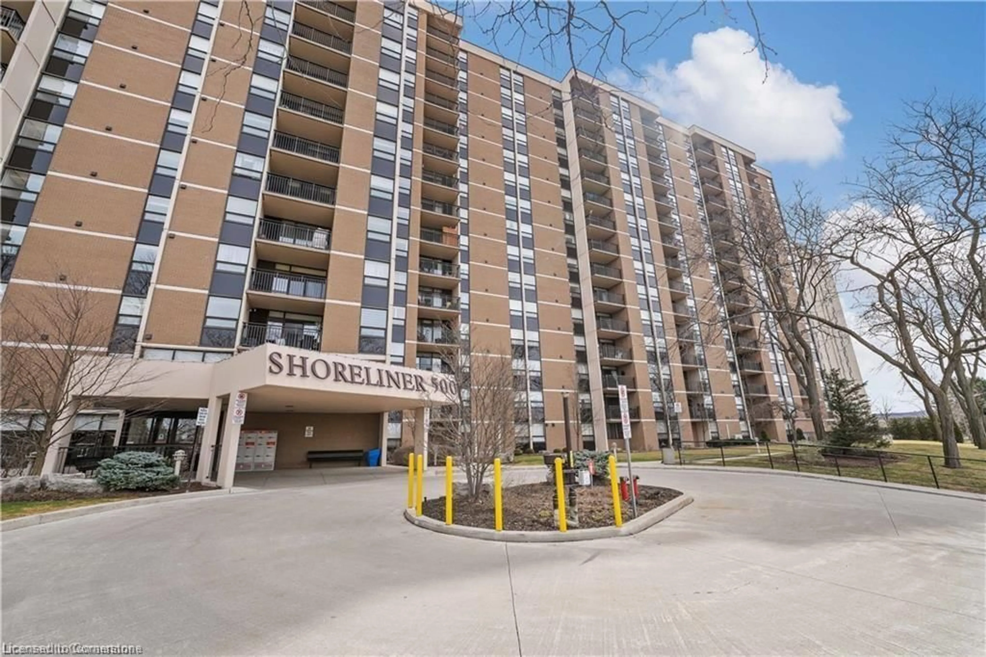 A pic from exterior of the house or condo, the front or back of building for 500 Green Rd #1414, Stoney Creek Ontario L8E 3M6