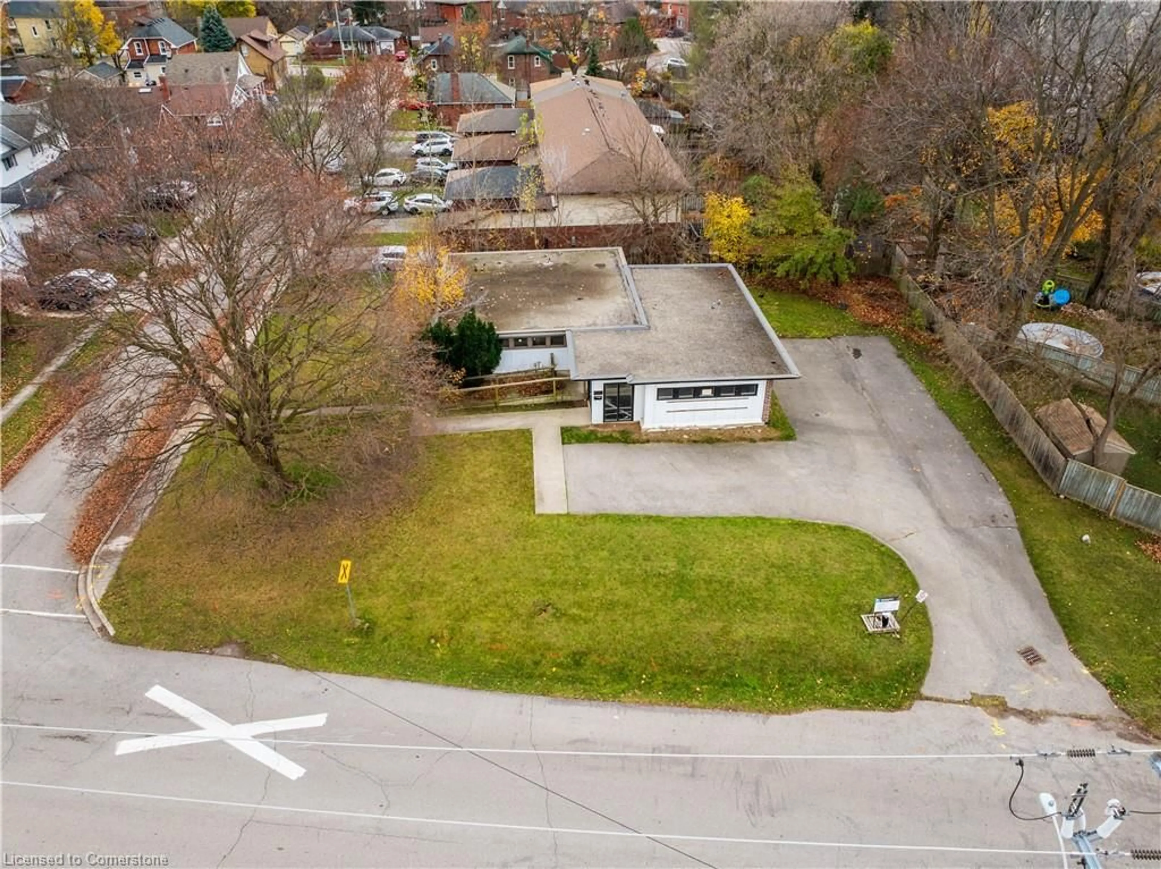 Frontside or backside of a home, the street view for 359 Lawrence St, Cambridge Ontario N3H 5E9