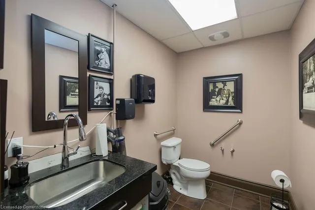 Additional property image - 2082 Pine St