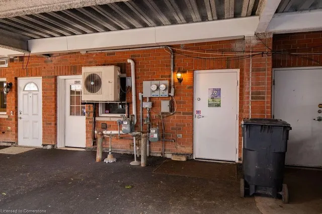 Additional property image - 2082 Pine St