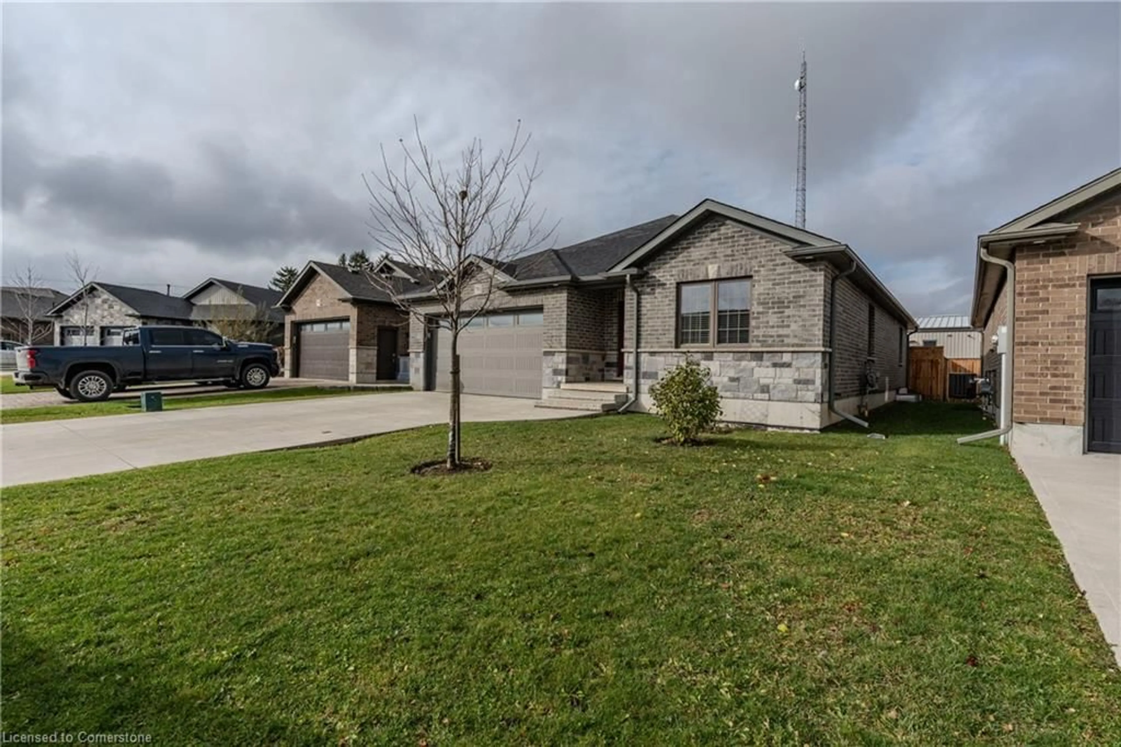 Frontside or backside of a home, the street view for 790 Davidson Ave, Listowel Ontario N4W 0G7