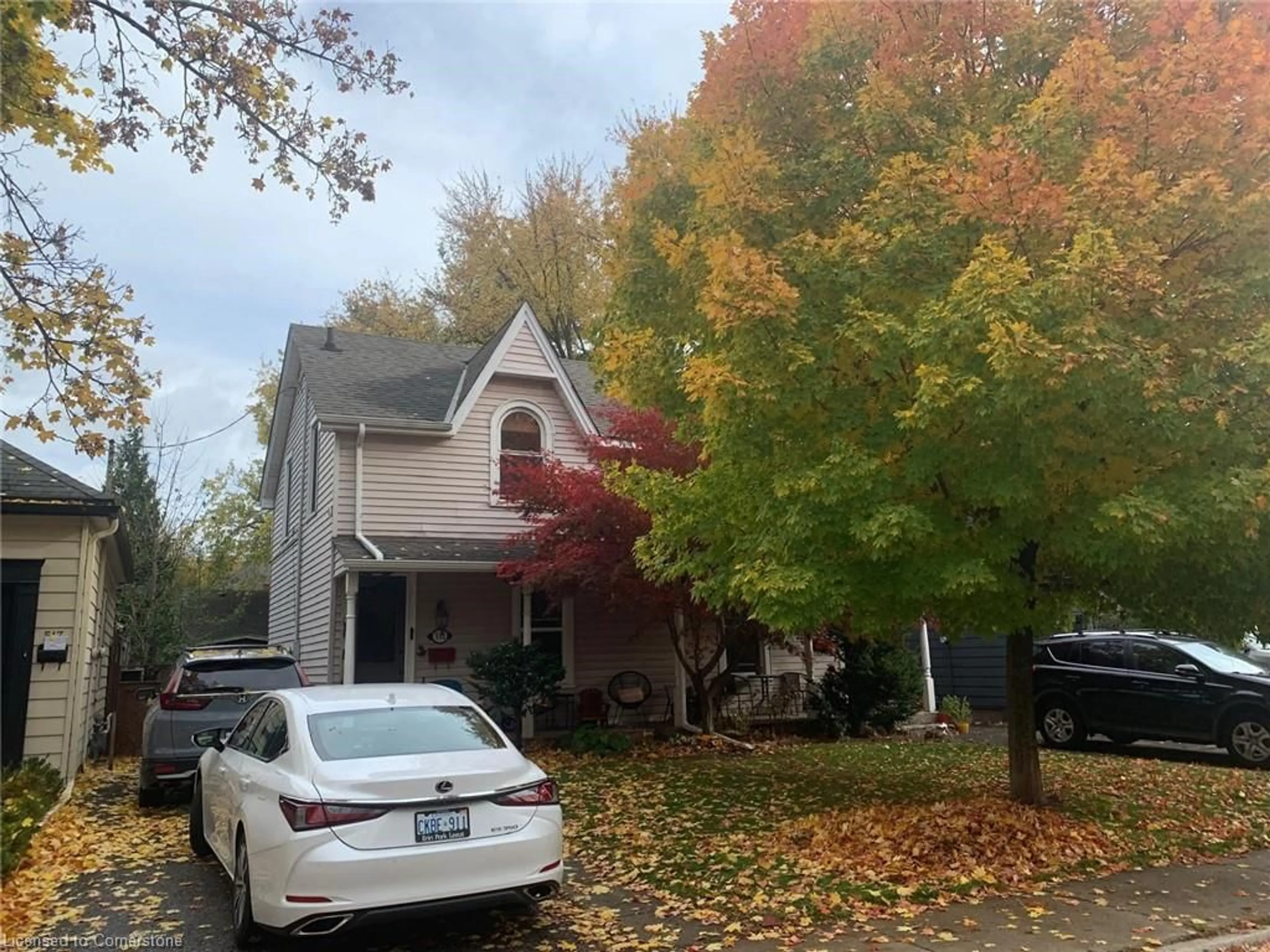 Frontside or backside of a home, the street view for 513-515 Hager Ave, Burlington Ontario L7S 1P2