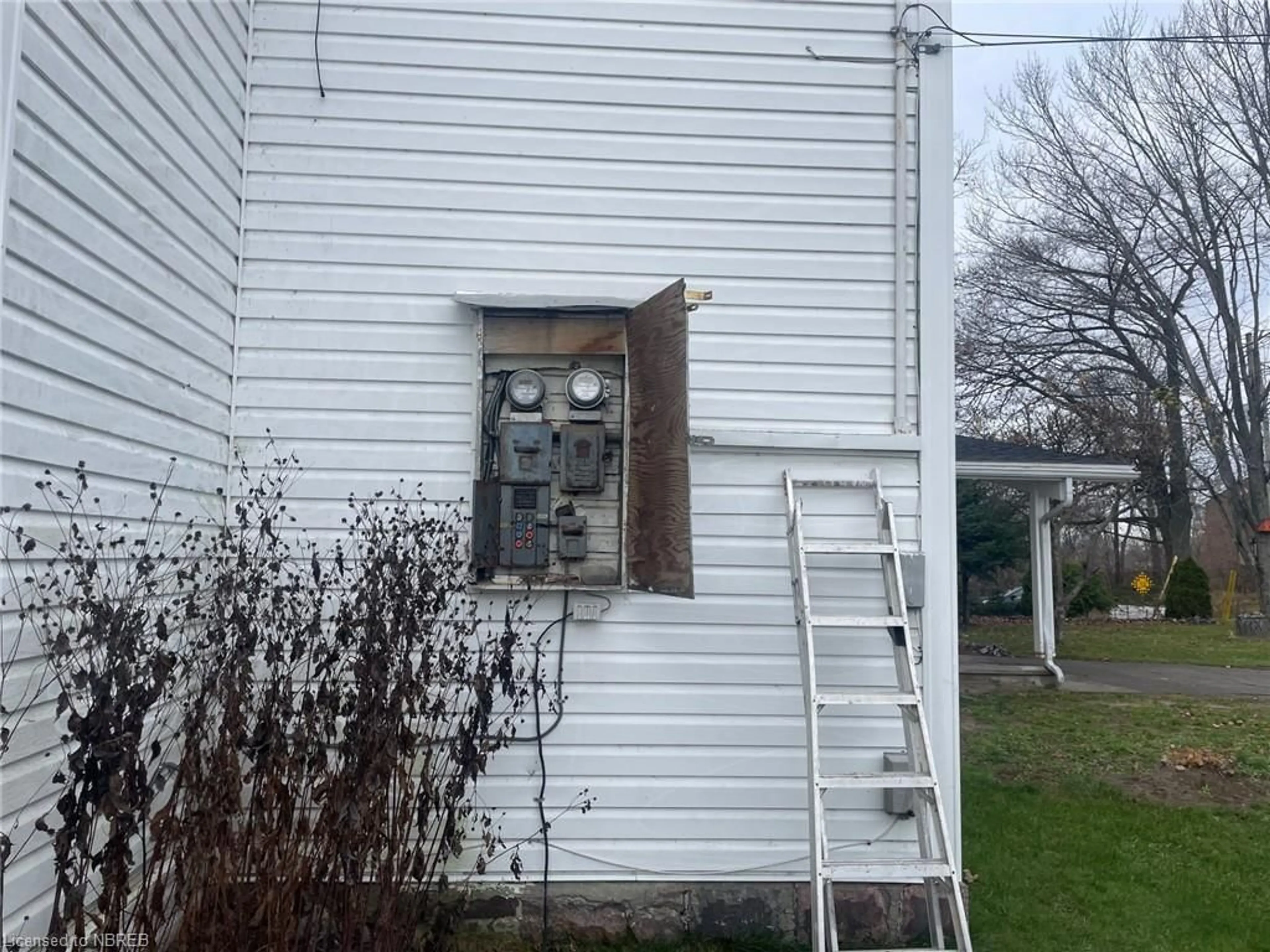 Frontside or backside of a home, the front or back of building for 28 William St, Sturgeon Falls Ontario P2B 2A3